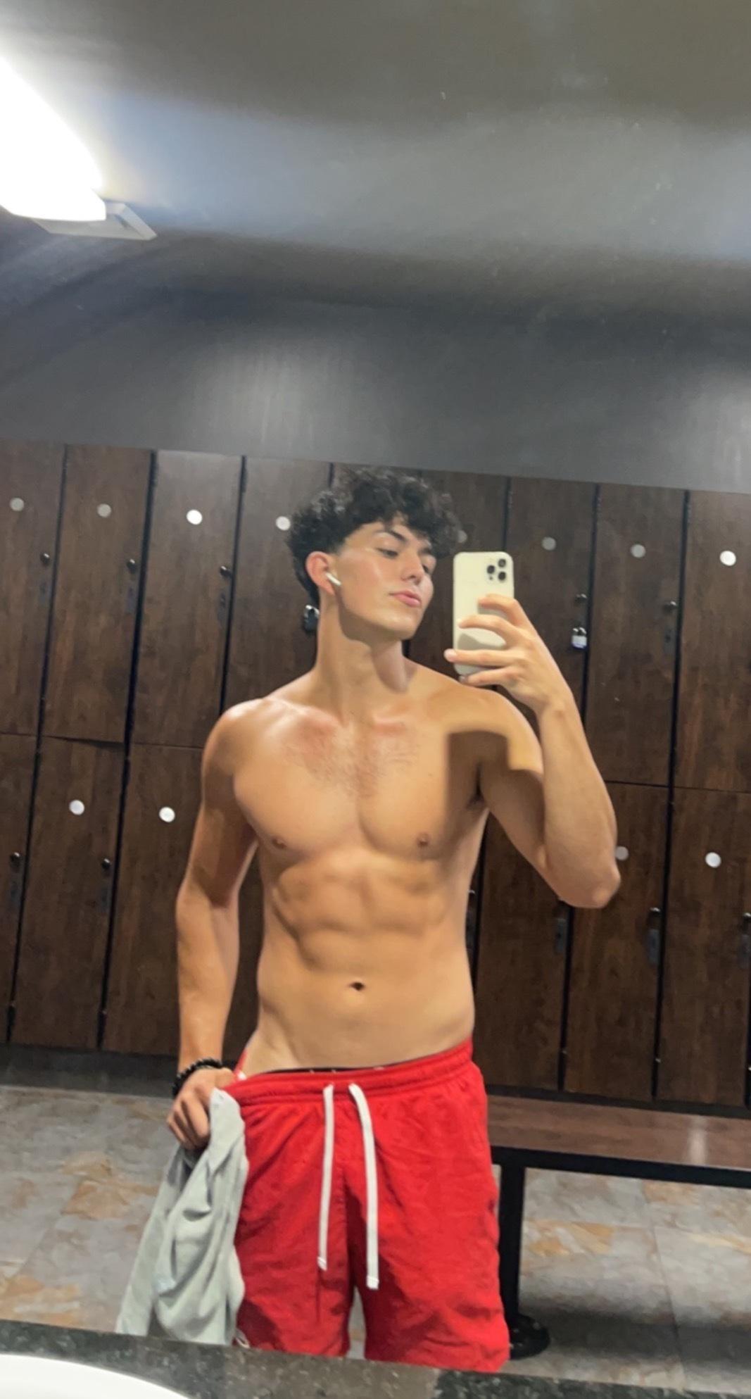 Armando Vega profile image