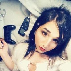 Emily Rose profile image