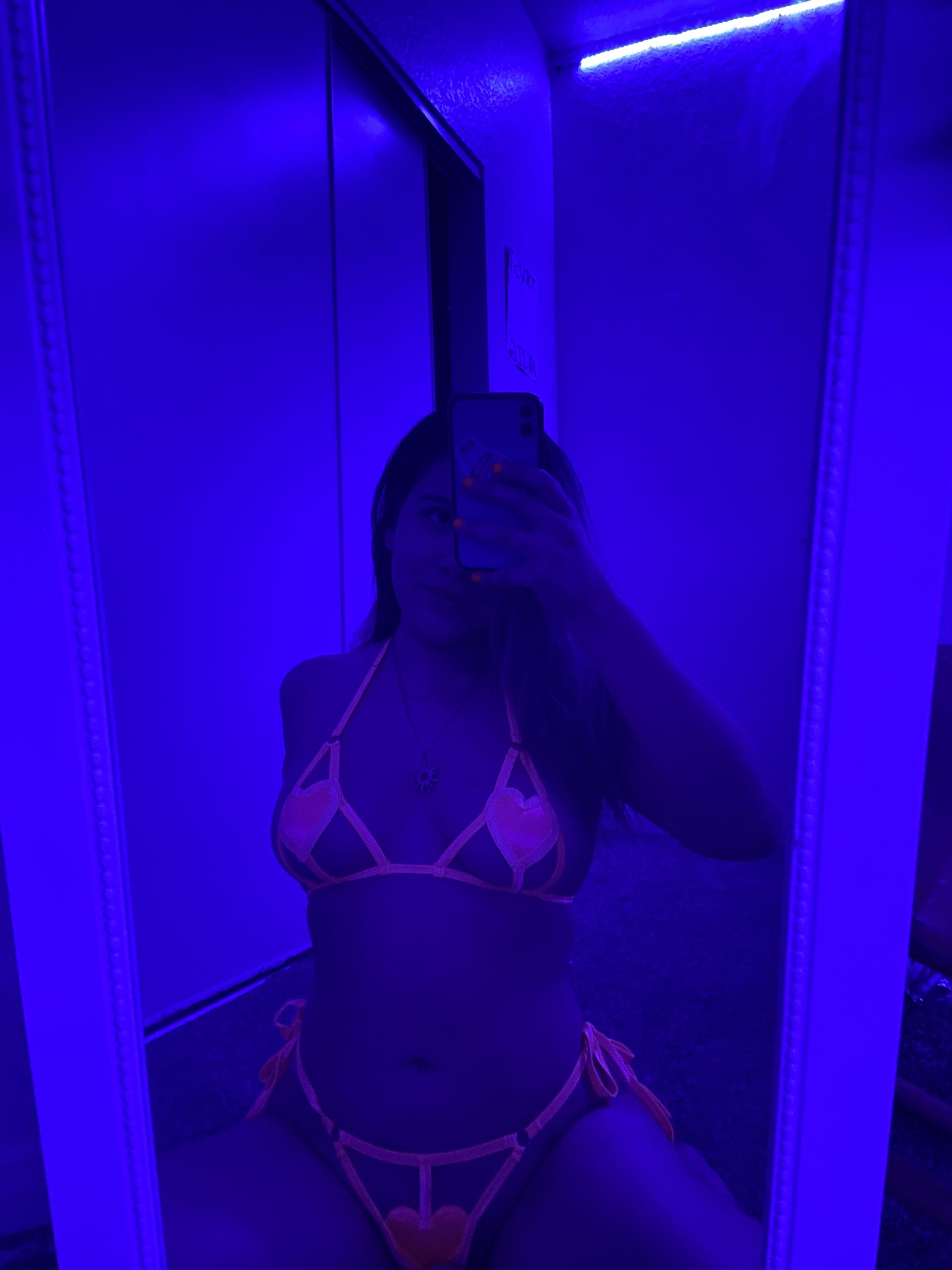 mia🍒 profile image