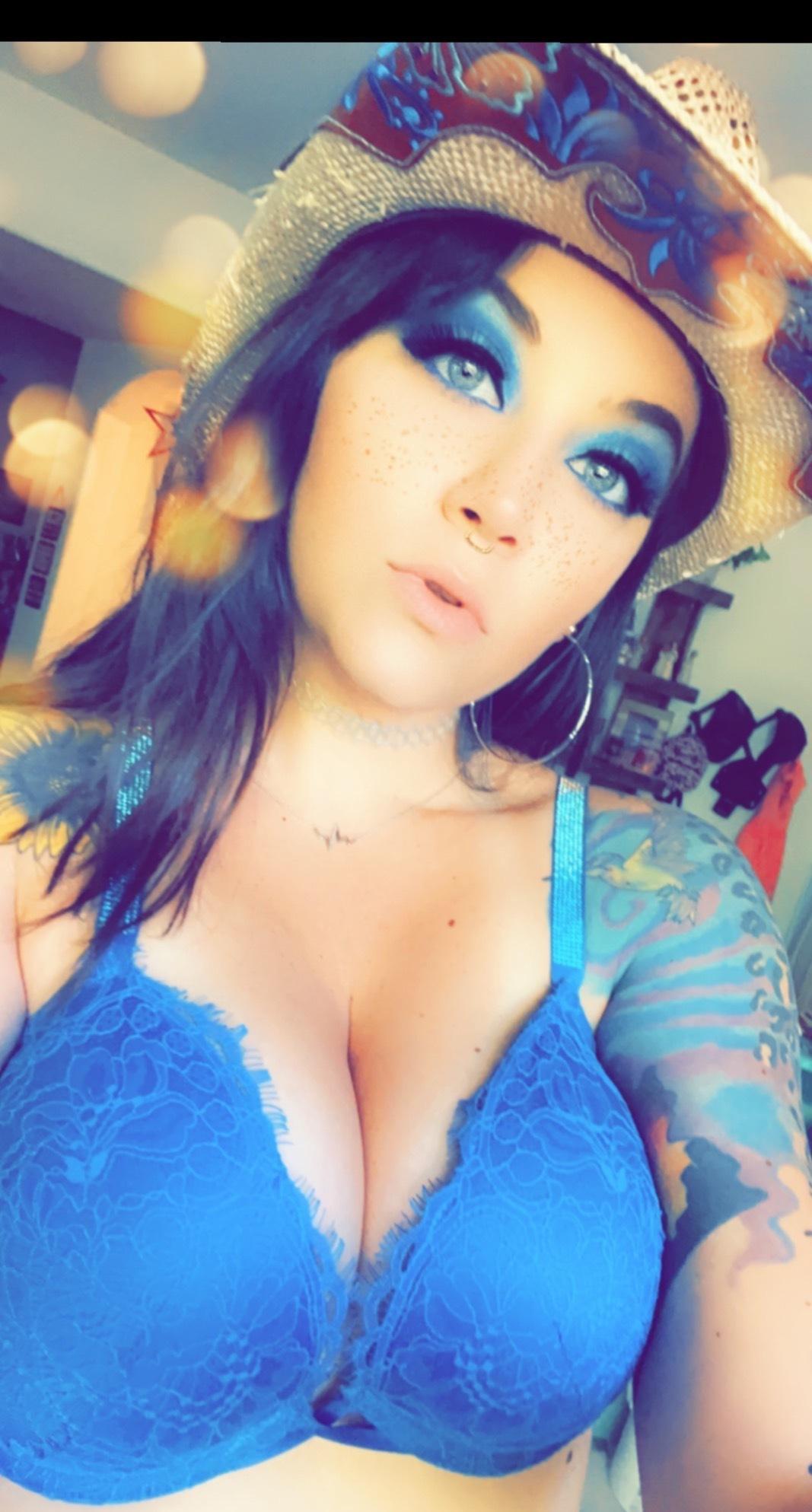 Cherryb💣mb profile image