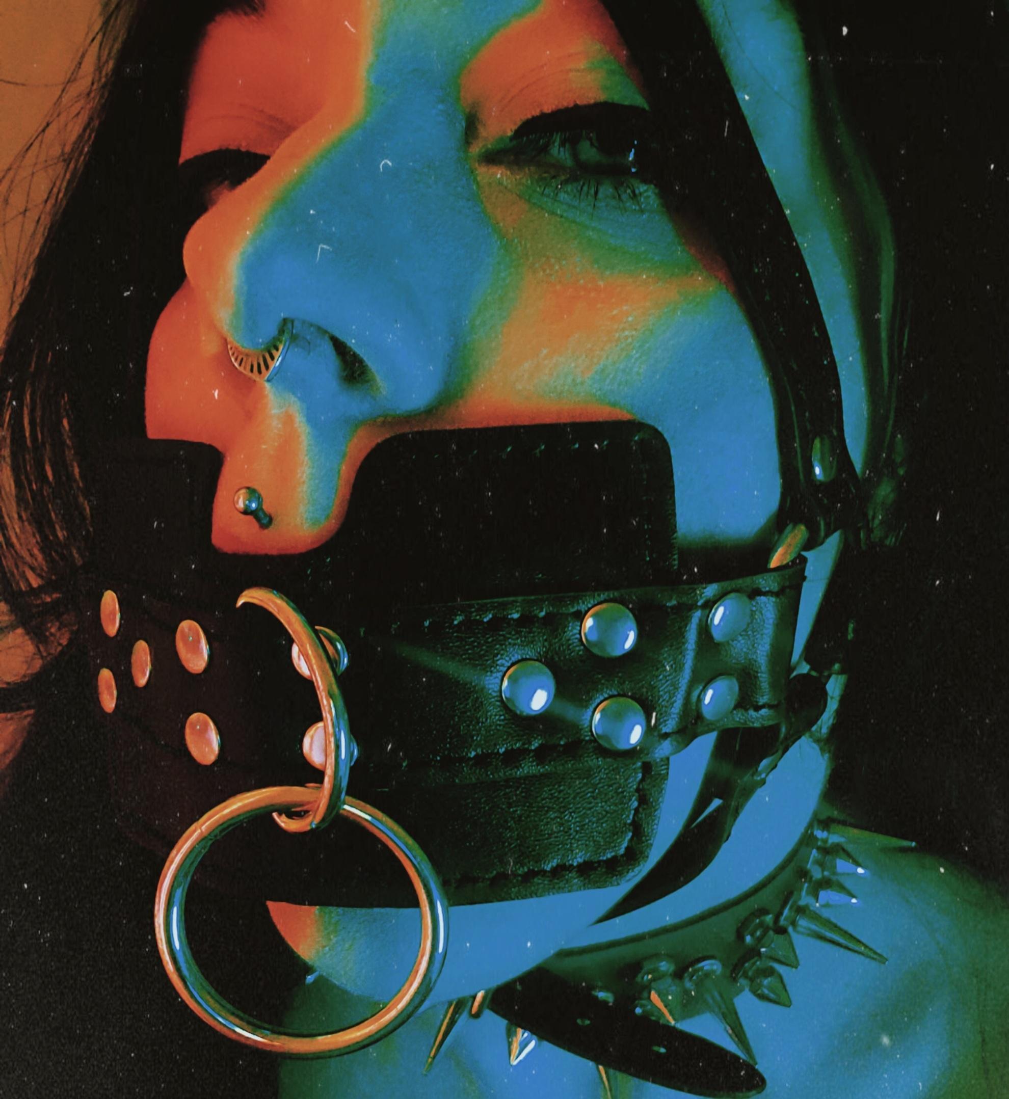 𝕾𝖆𝖑𝖊𝖒 𝕸𝖔𝖔𝖓 𝖃𝖃𝖃  🌙 𝖍𝖆𝖎𝖗𝖞 𝖗𝖊𝖙𝖗𝖔 𝖜𝖍𝖔𝖗𝖊 profile image