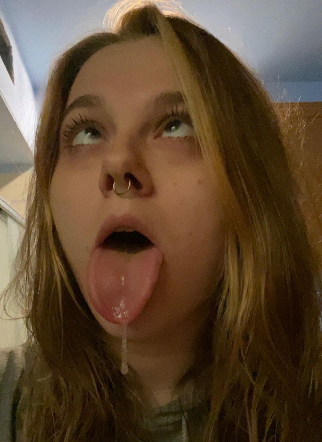 just a slave bitch profile image