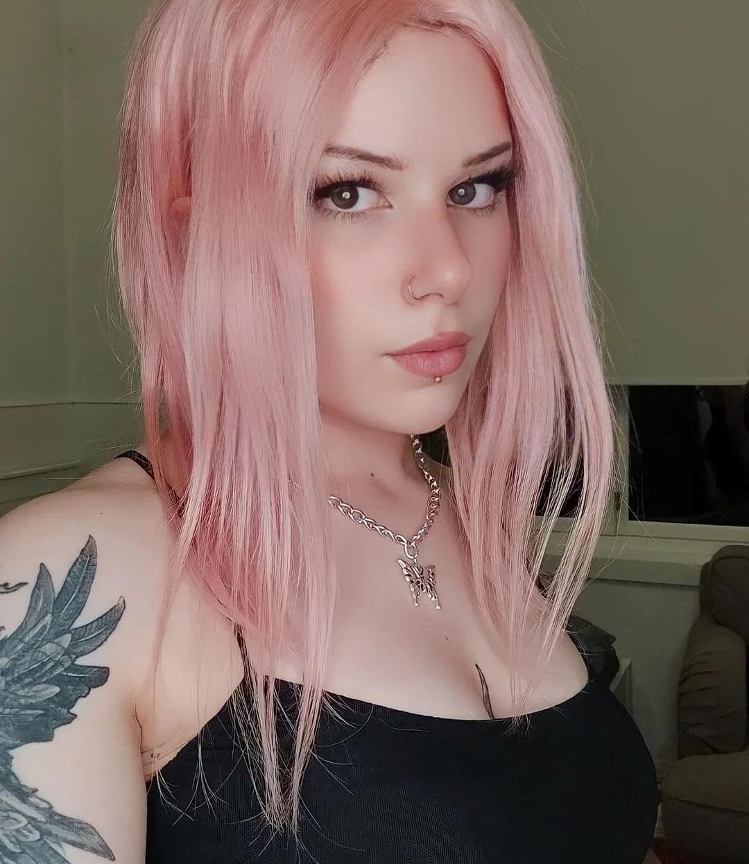 sherlyine profile image