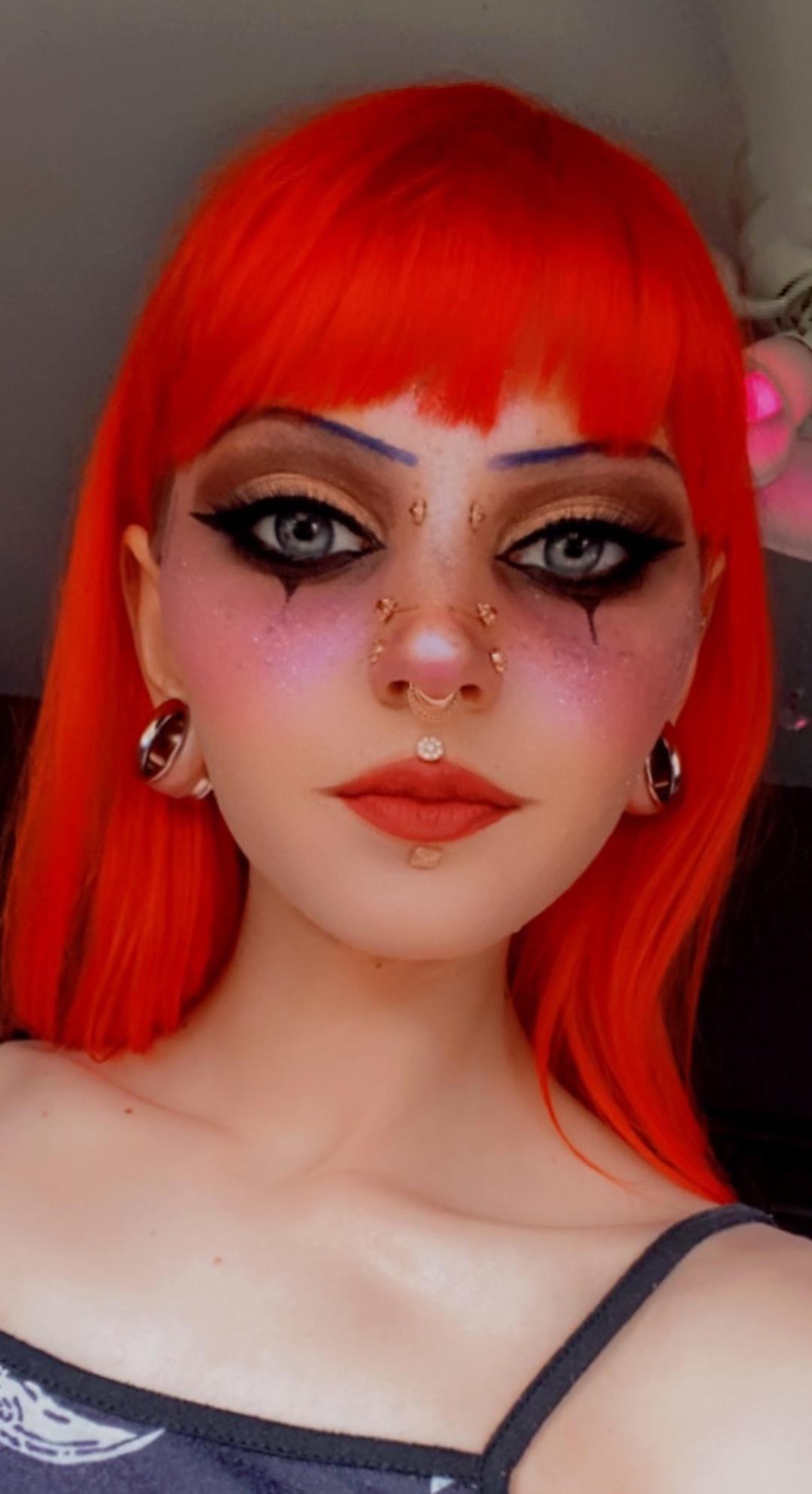 TATTED AND PIERCED BABE profile image