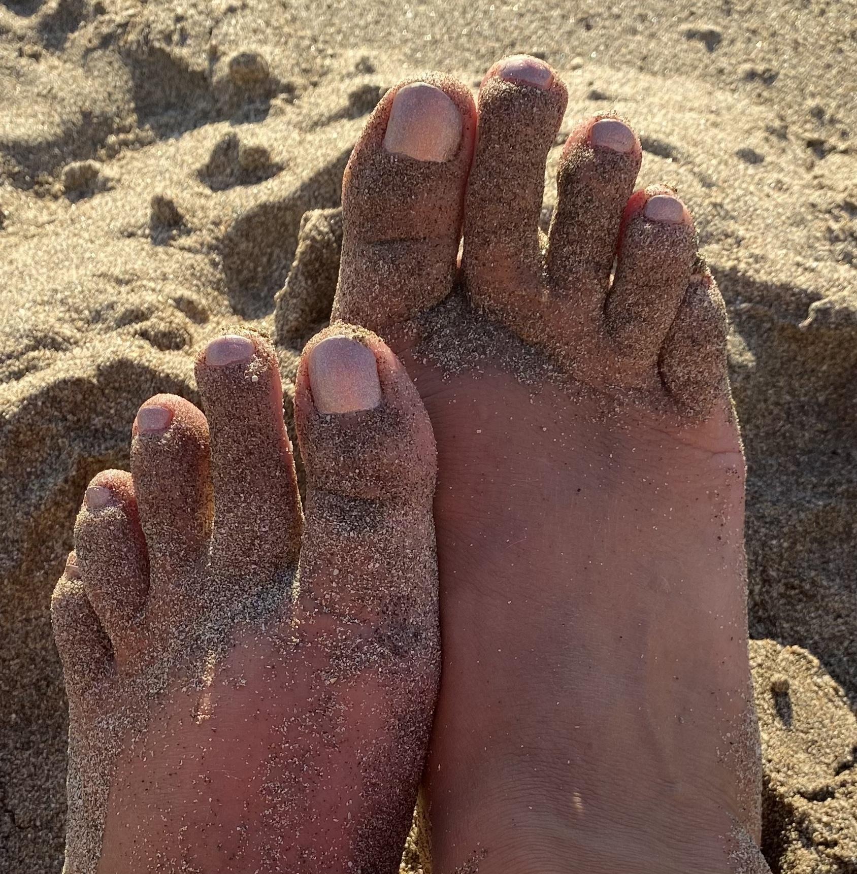 Only feet profile image