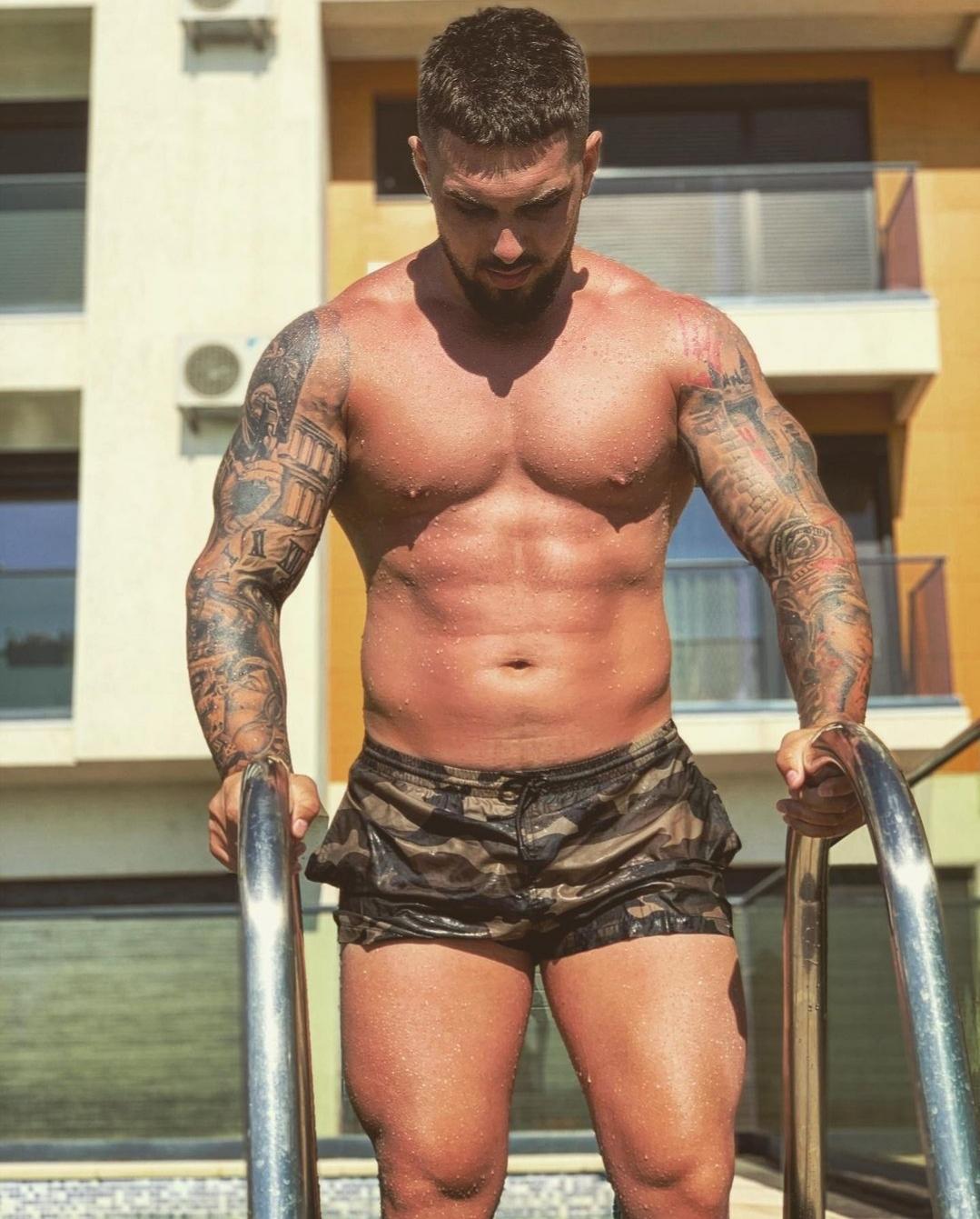 Carlos profile image