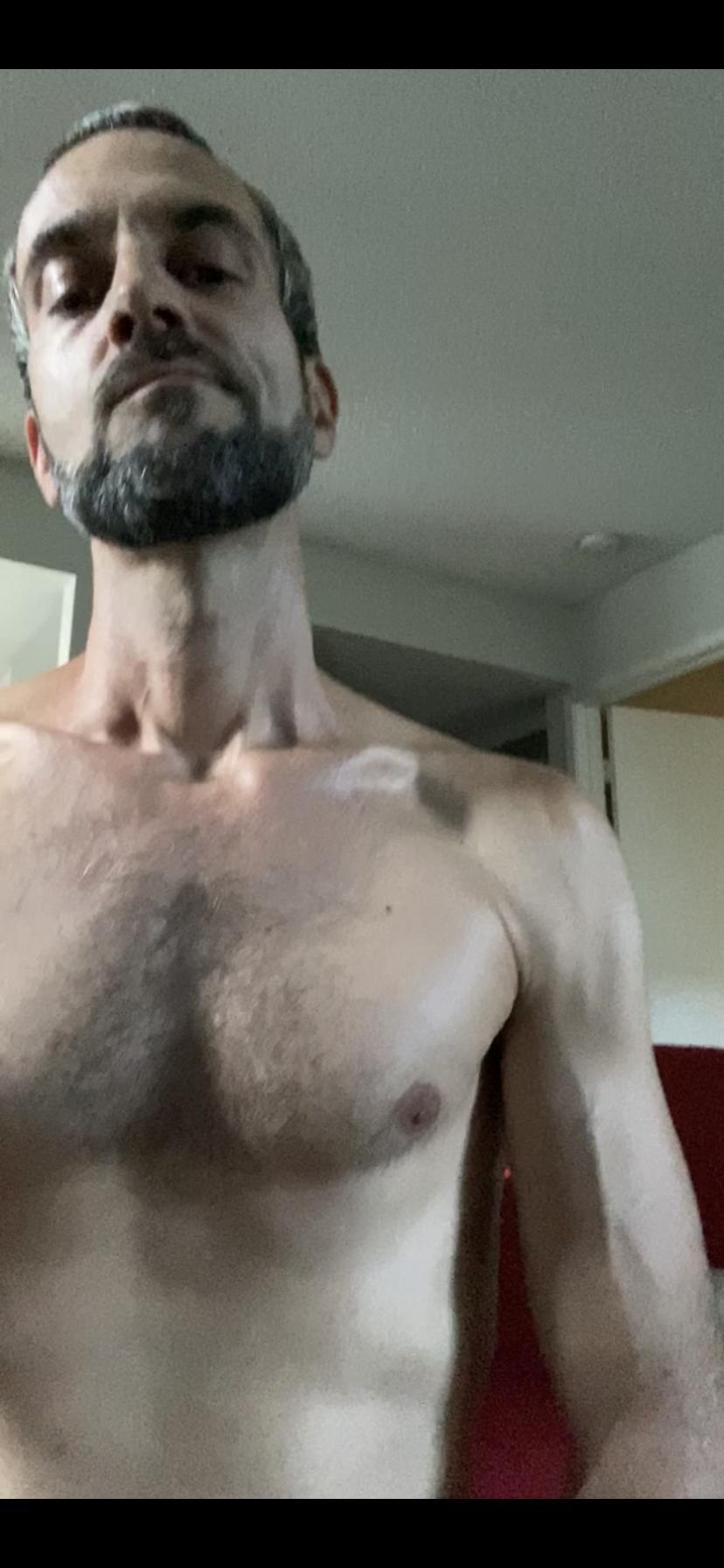 Eslaf Divad 🇪🇪 Dadcock 🍆 💦 profile image