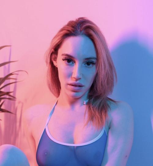 Annabelle Rose profile image