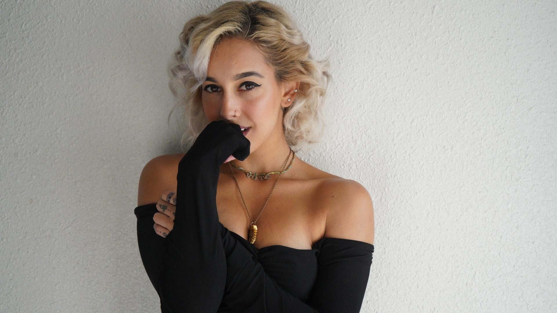 Suzy Cakes profile image