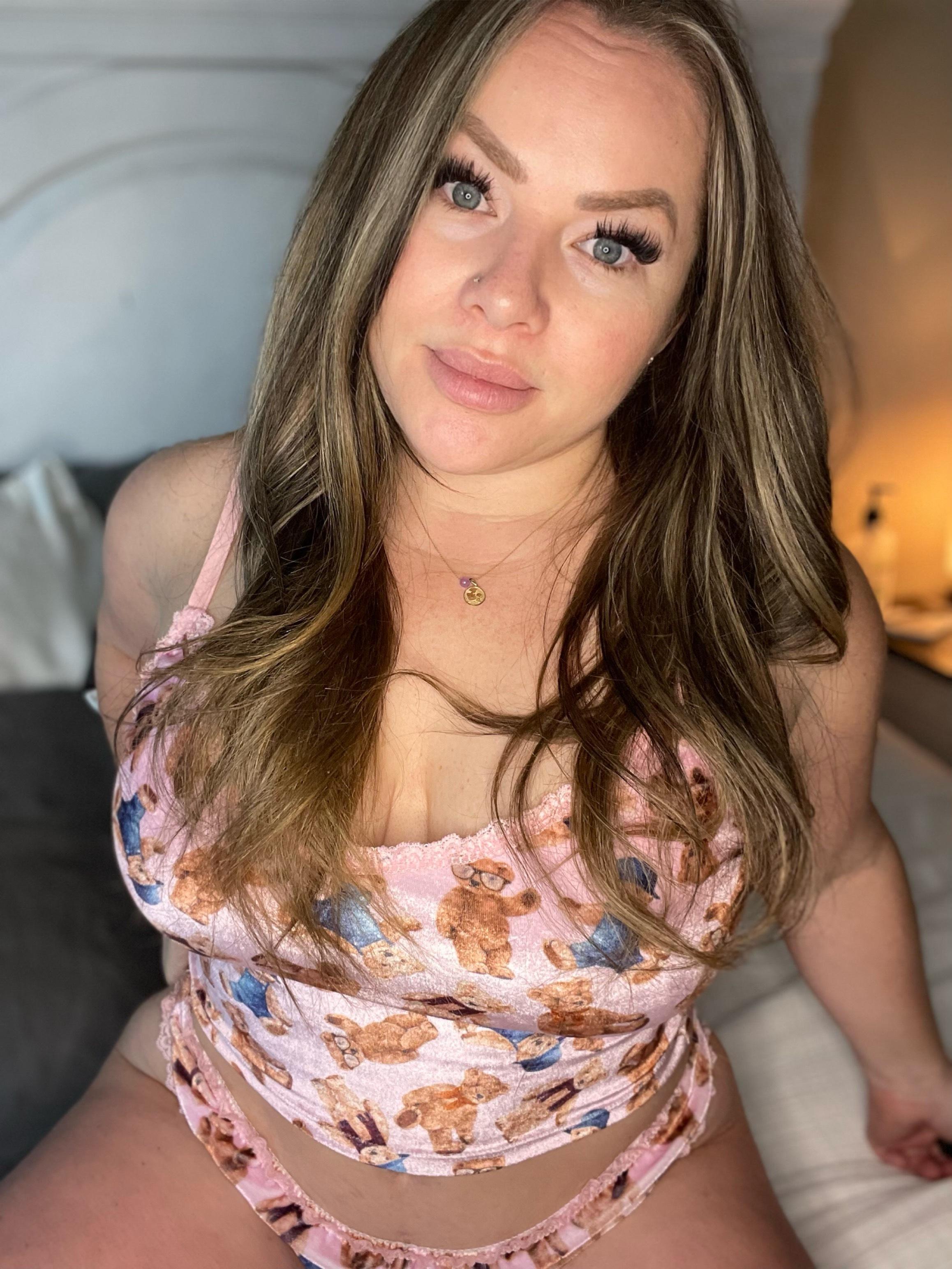 Your GF Nicole 😘 profile image