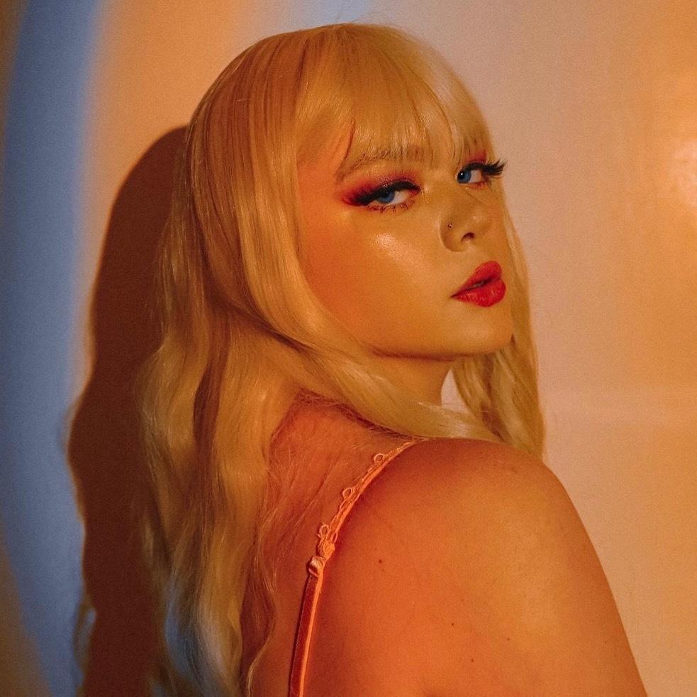 𝙾𝚙𝚑𝚎𝚕𝚒𝚊 ☁️ profile image