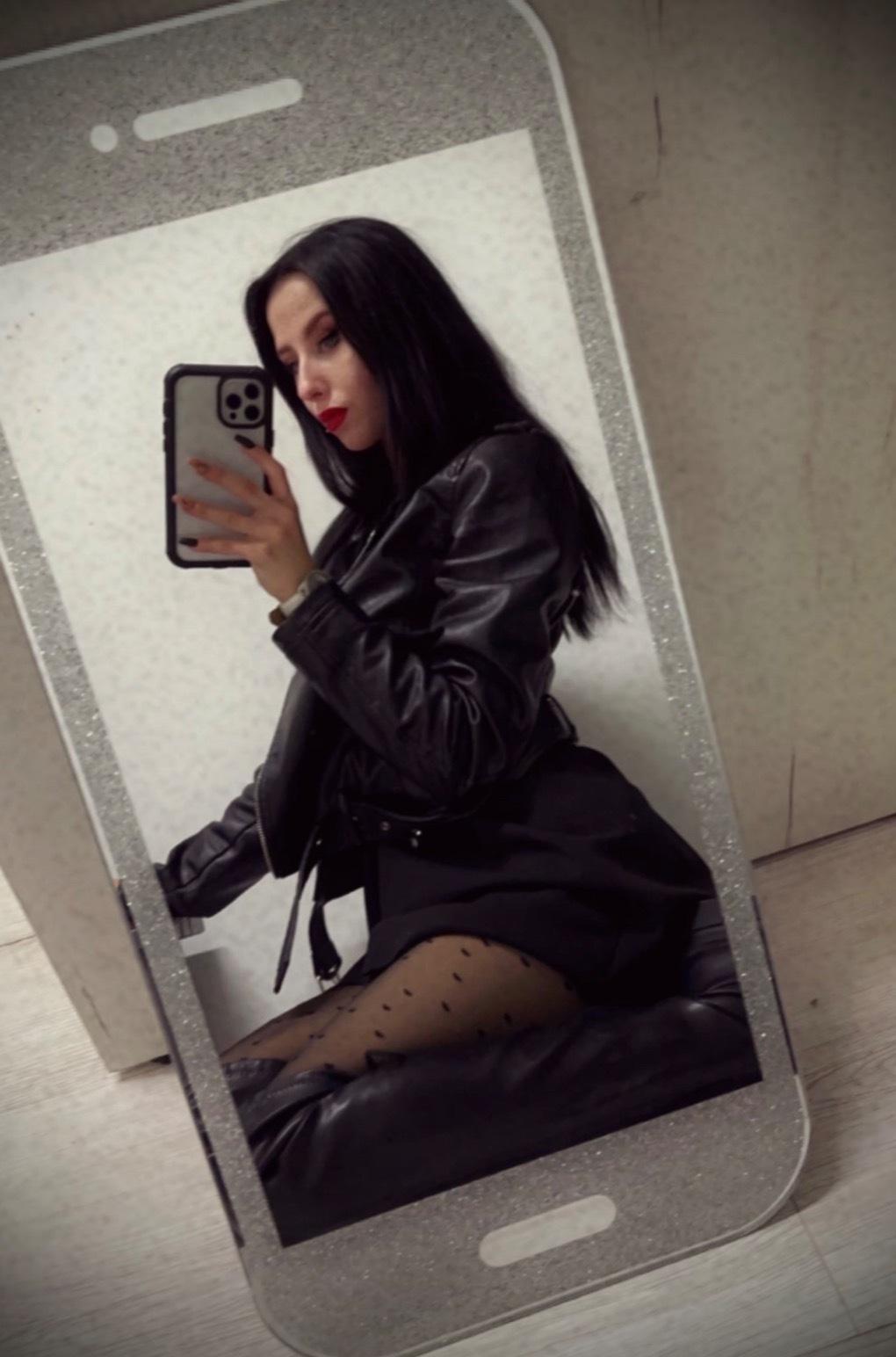 Dark Queen profile image