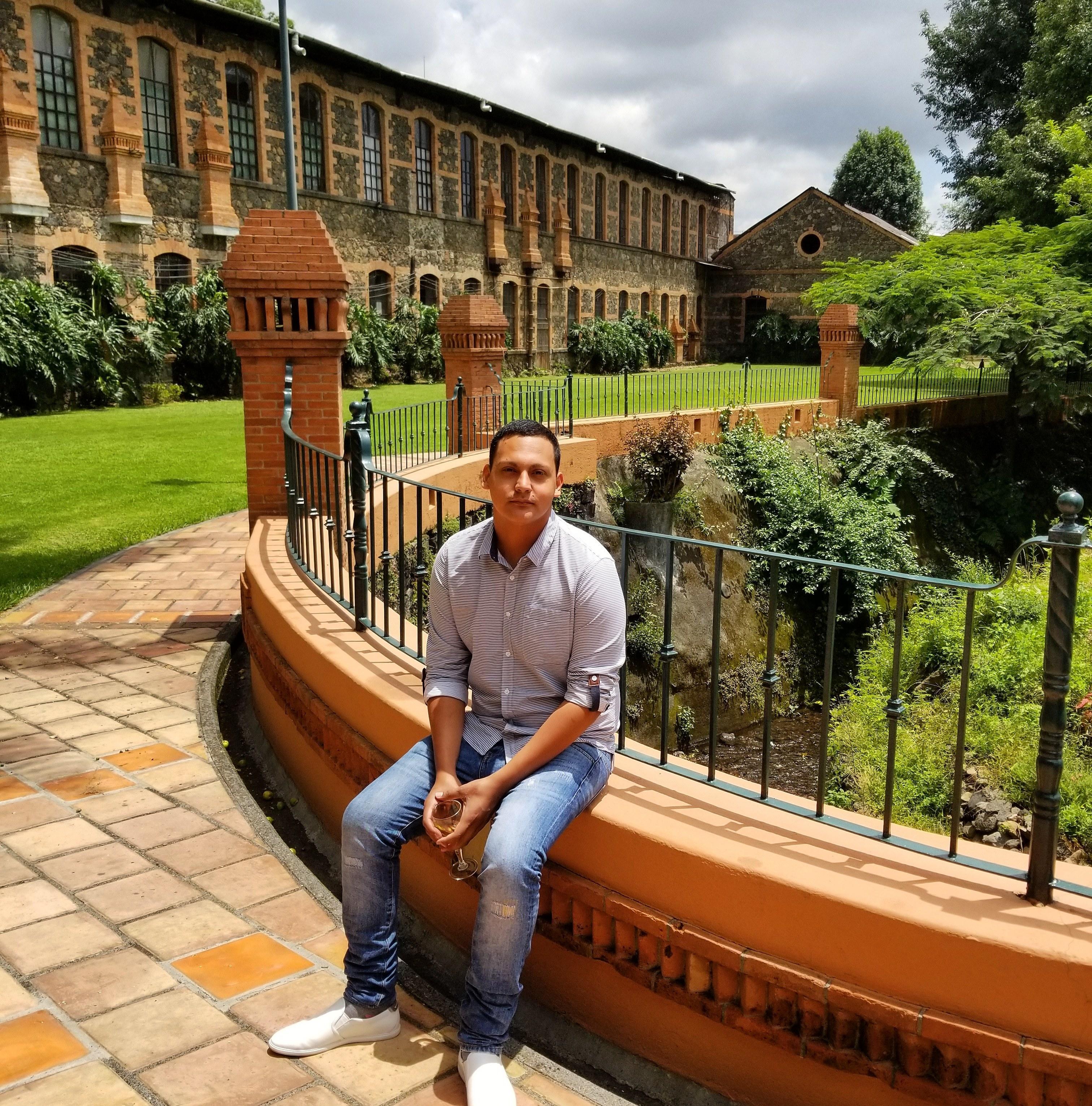 Pedro Cardona profile image