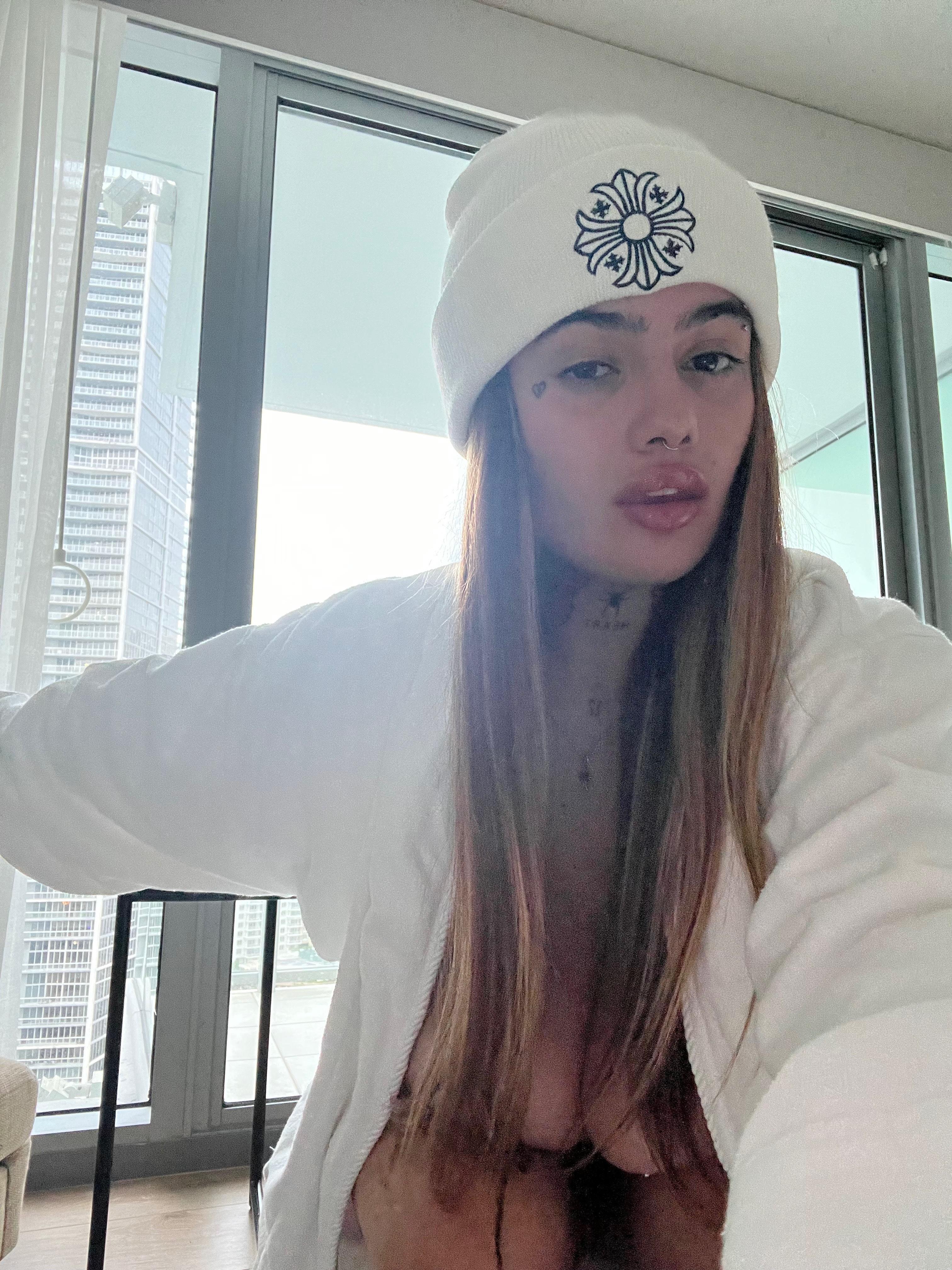 u16931110 profile image