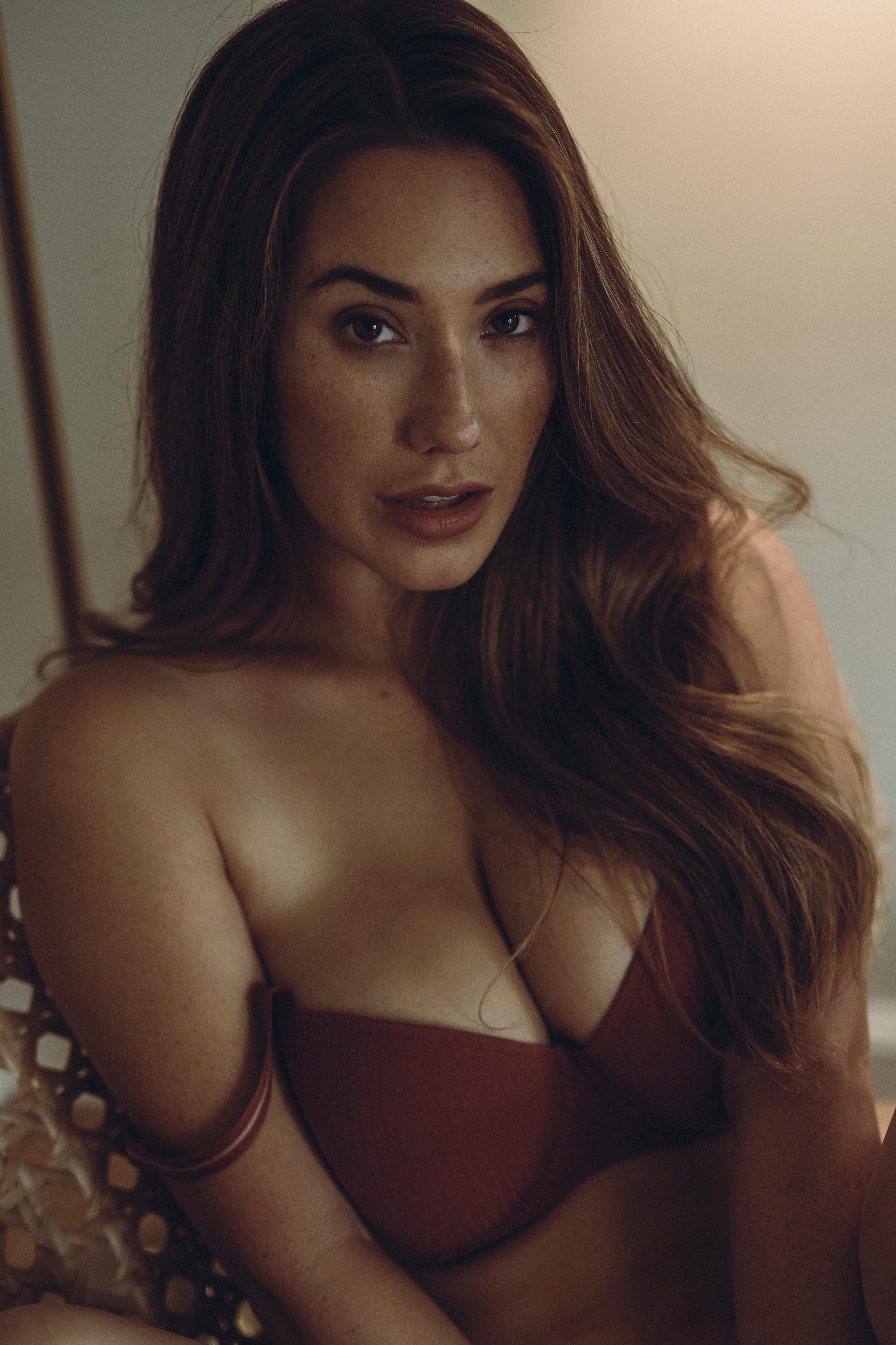 Eva Lovia Free profile image