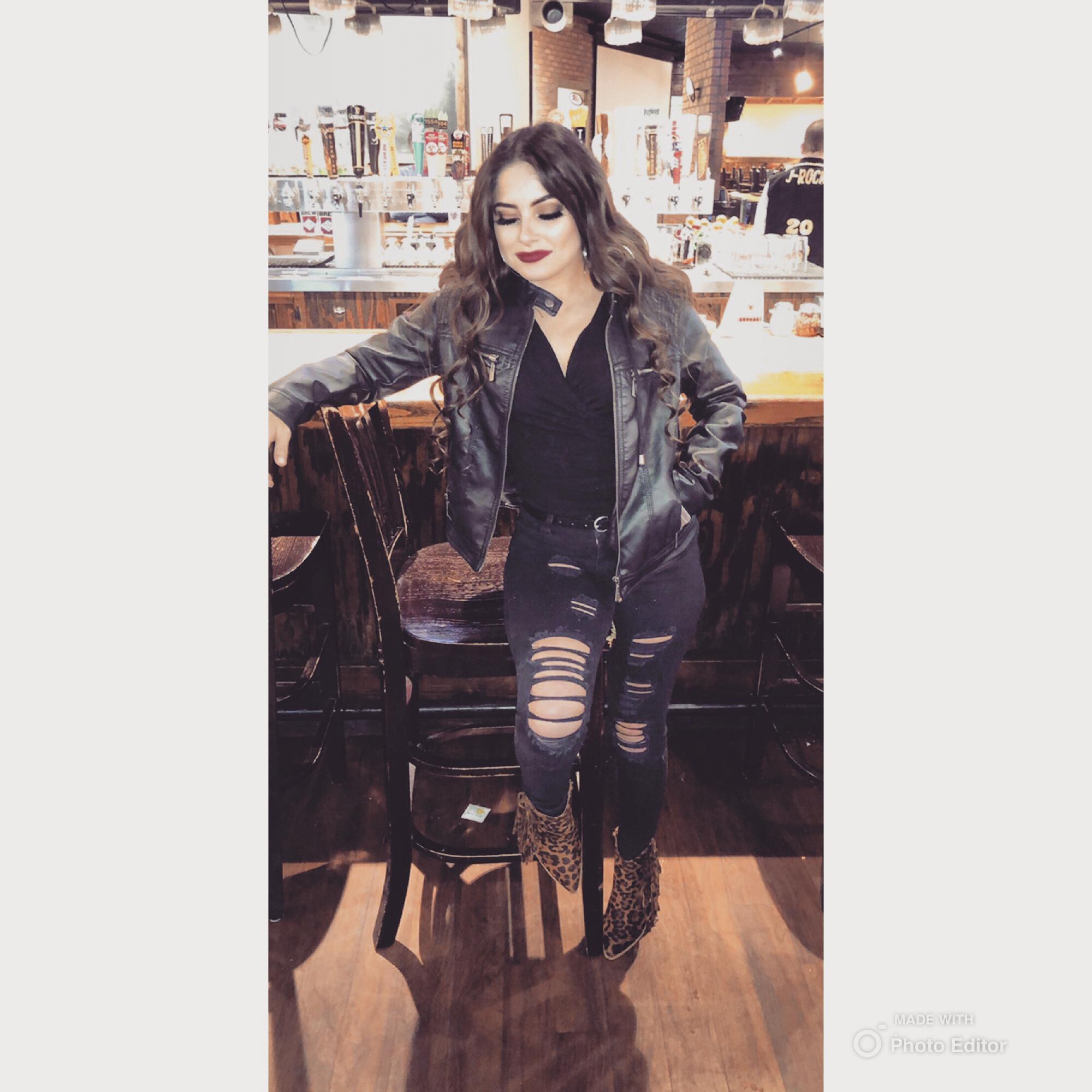 Vic🖤 profile image