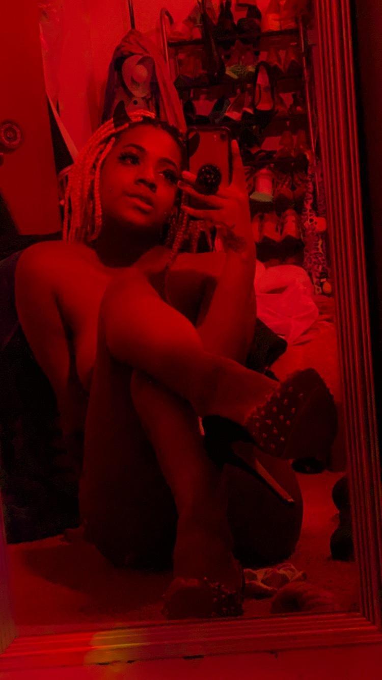 Venus 🥀 profile image