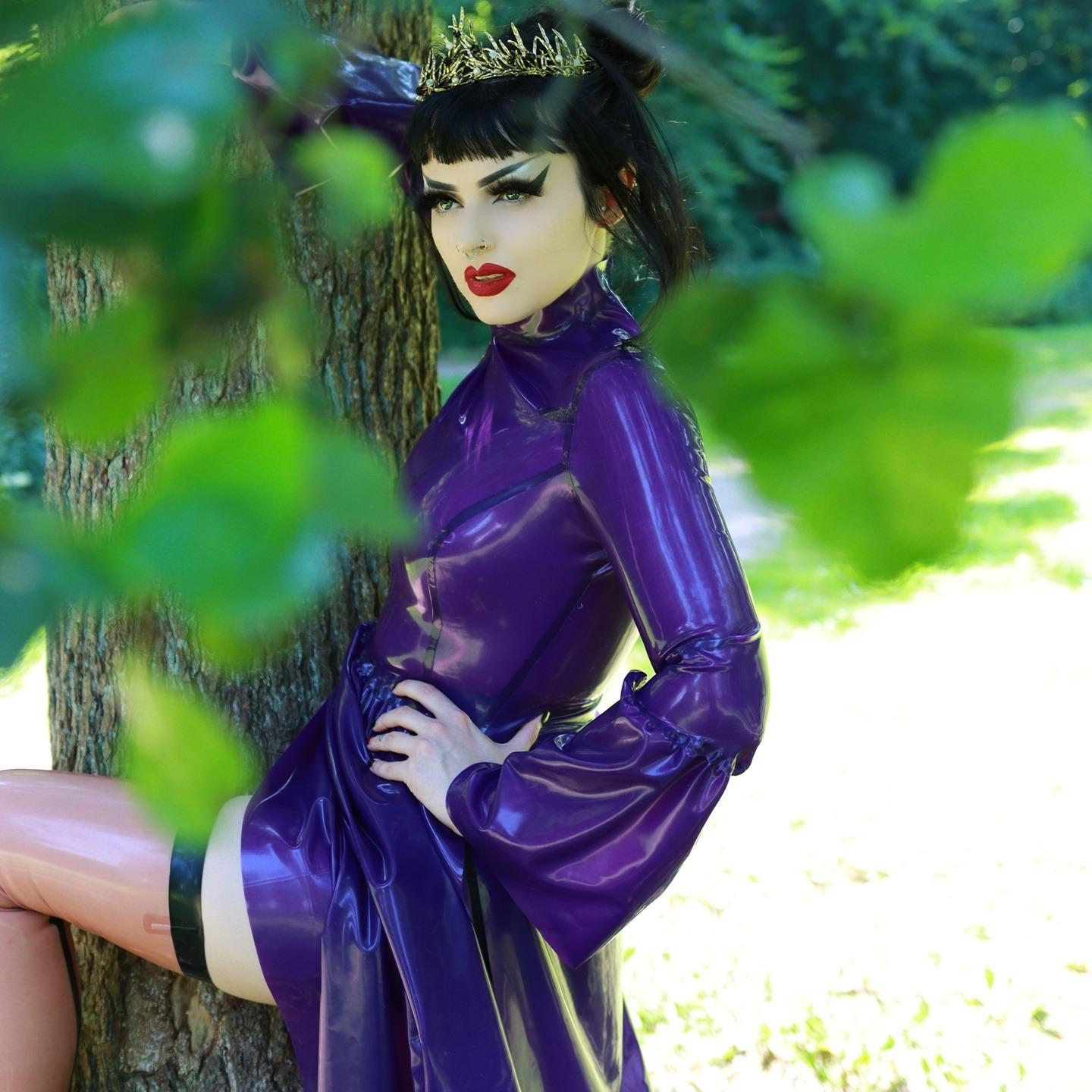 Empress Poison profile image