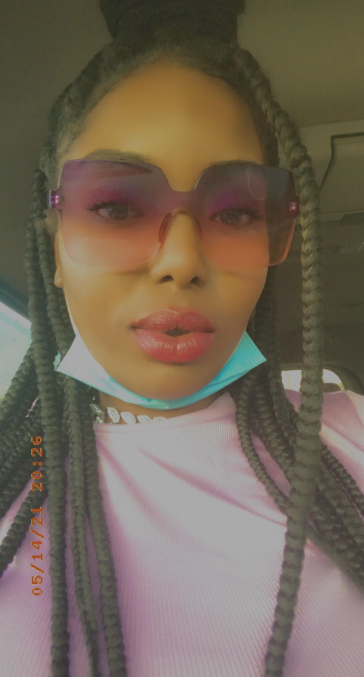 Wettest fat girl pu$$y profile image