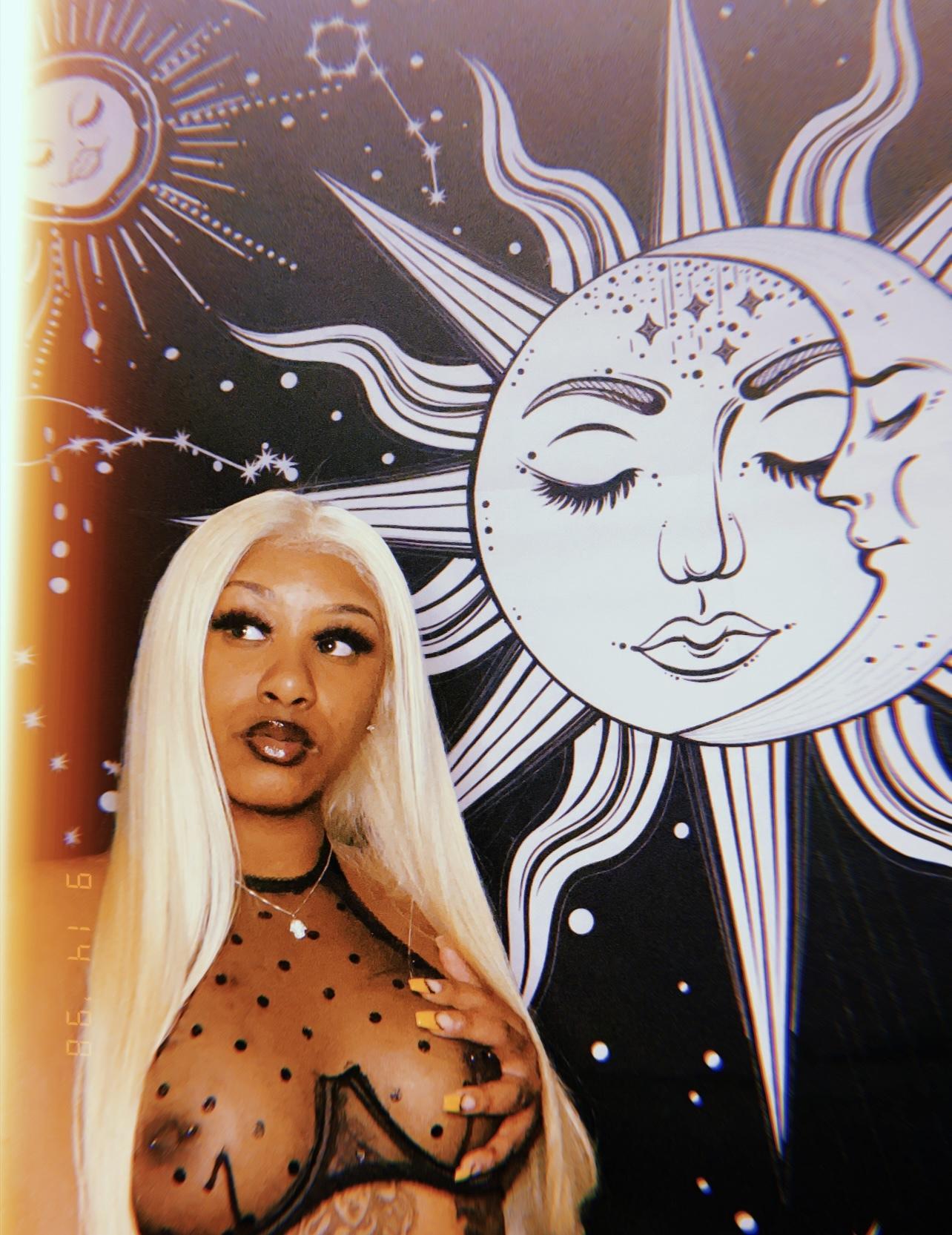 Persian 🧚🏽‍♀️ profile image