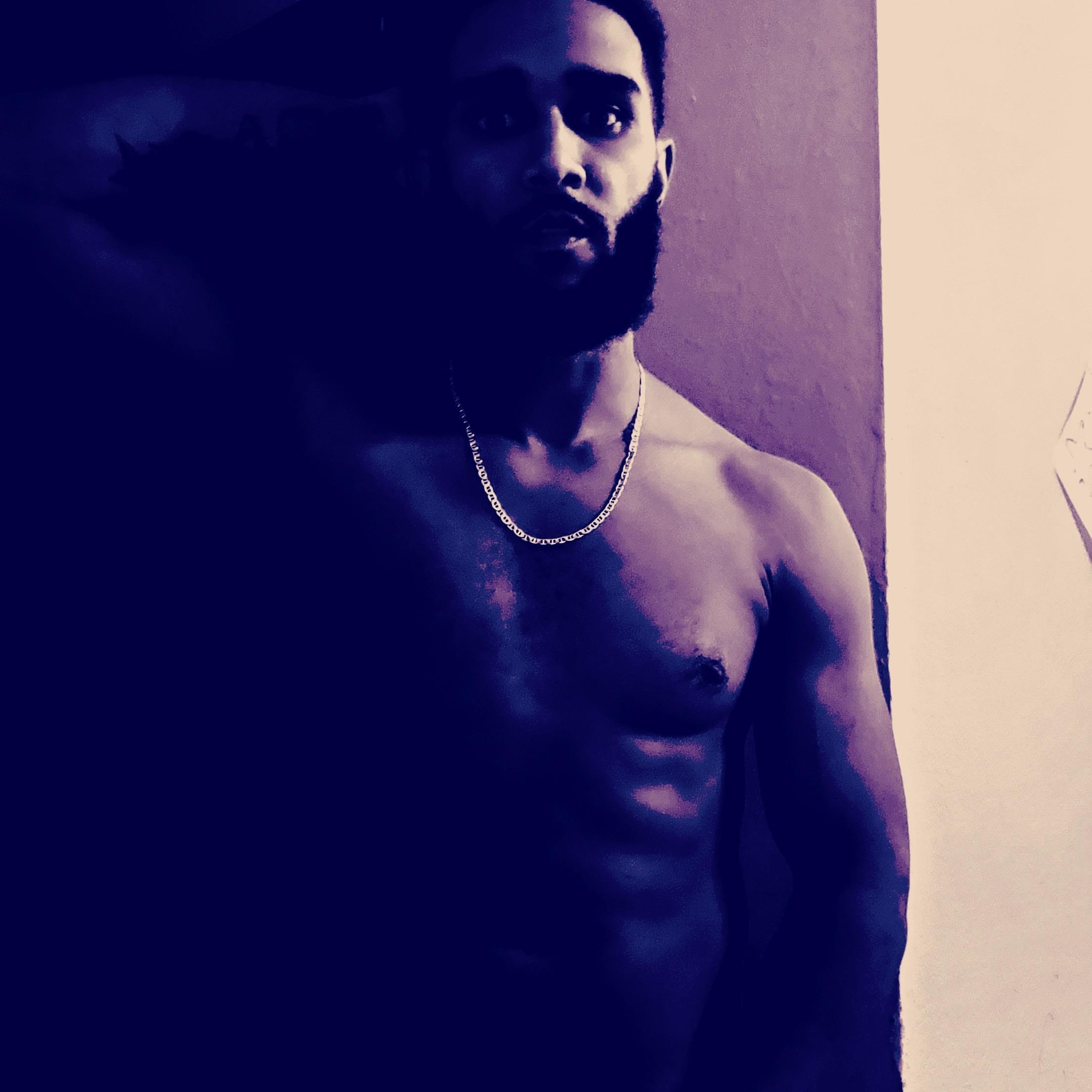 M U F A S A 🤴 profile image