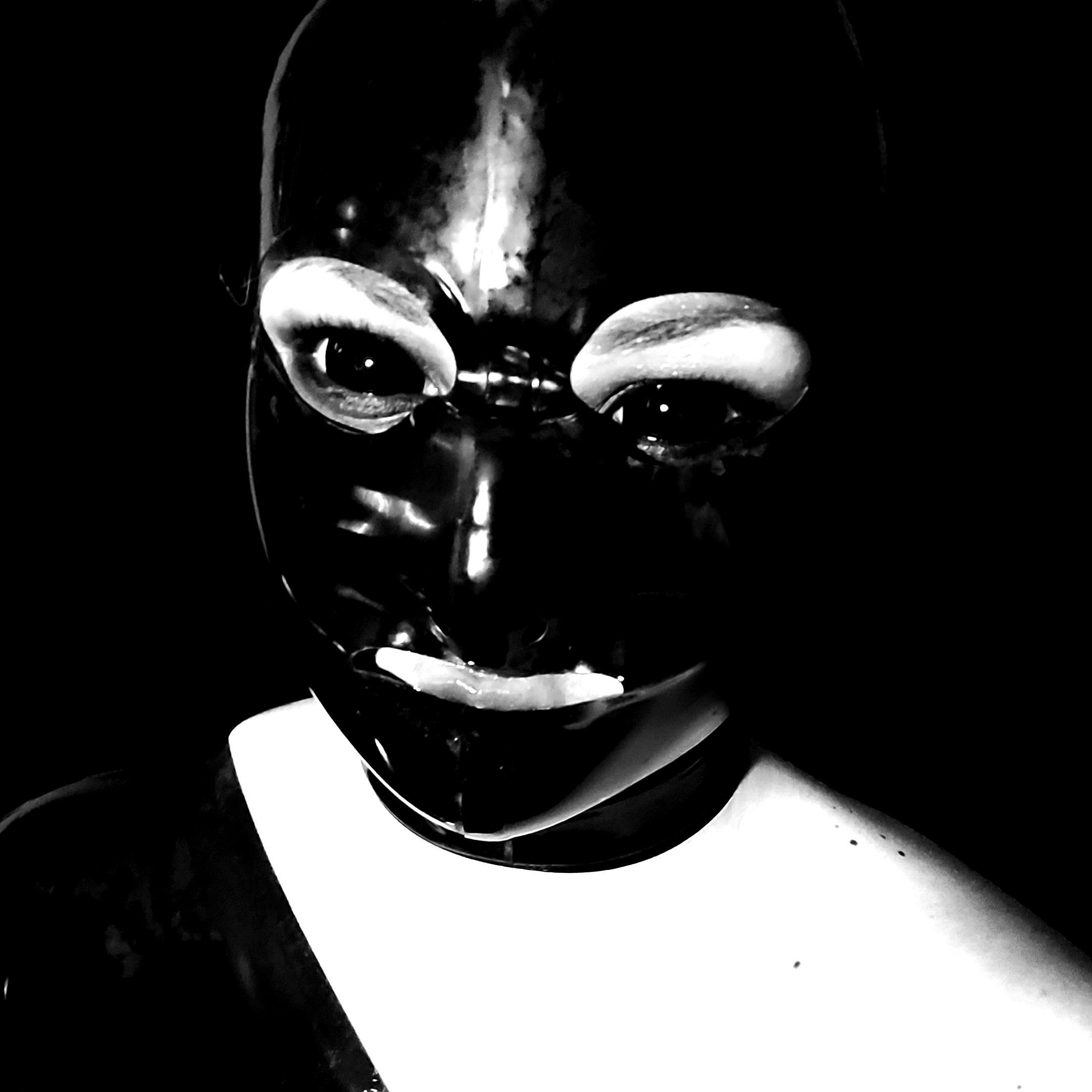 Gothicc Fetish profile image