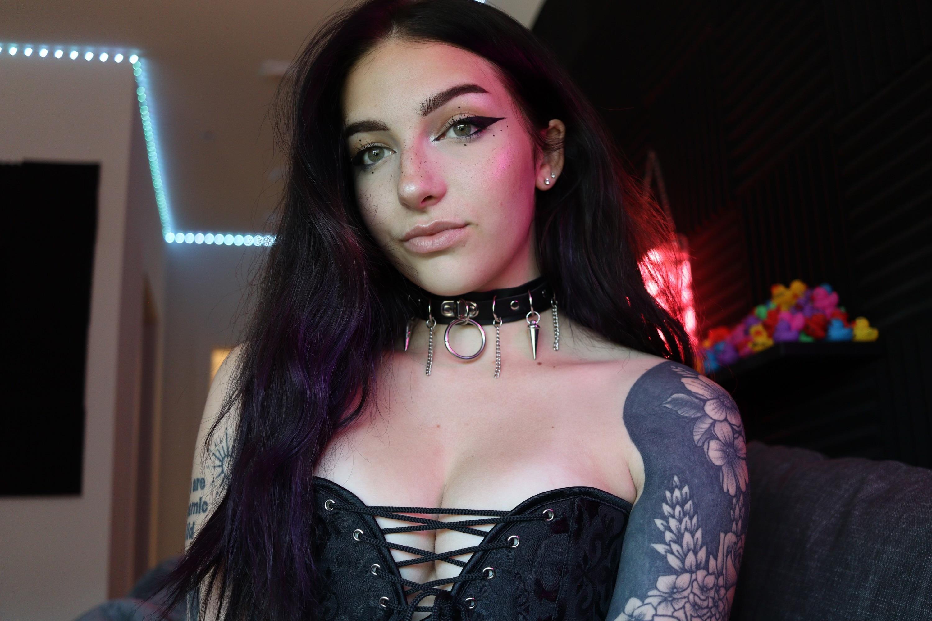 Raven 😈 profile image