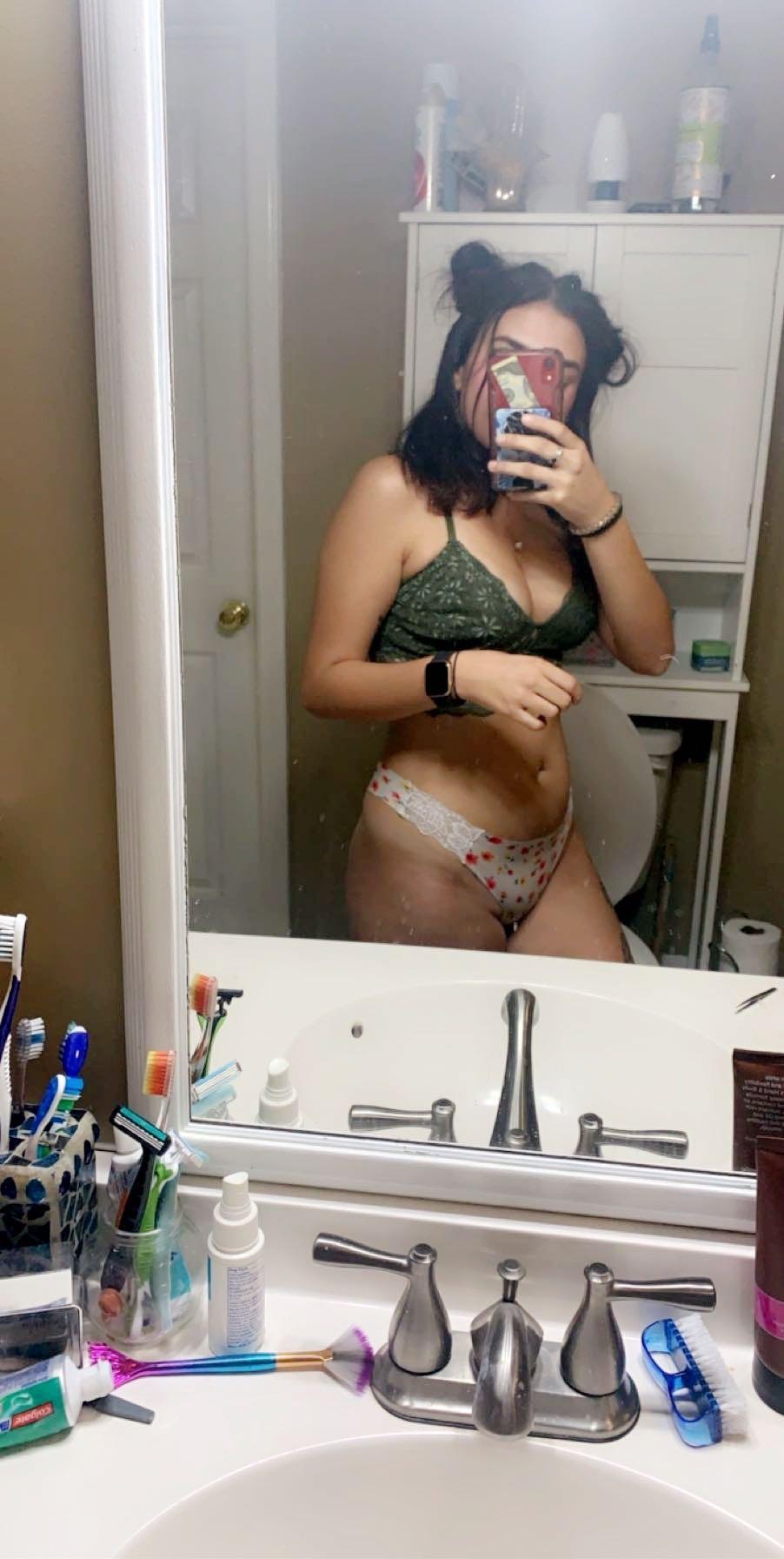 Violet profile image