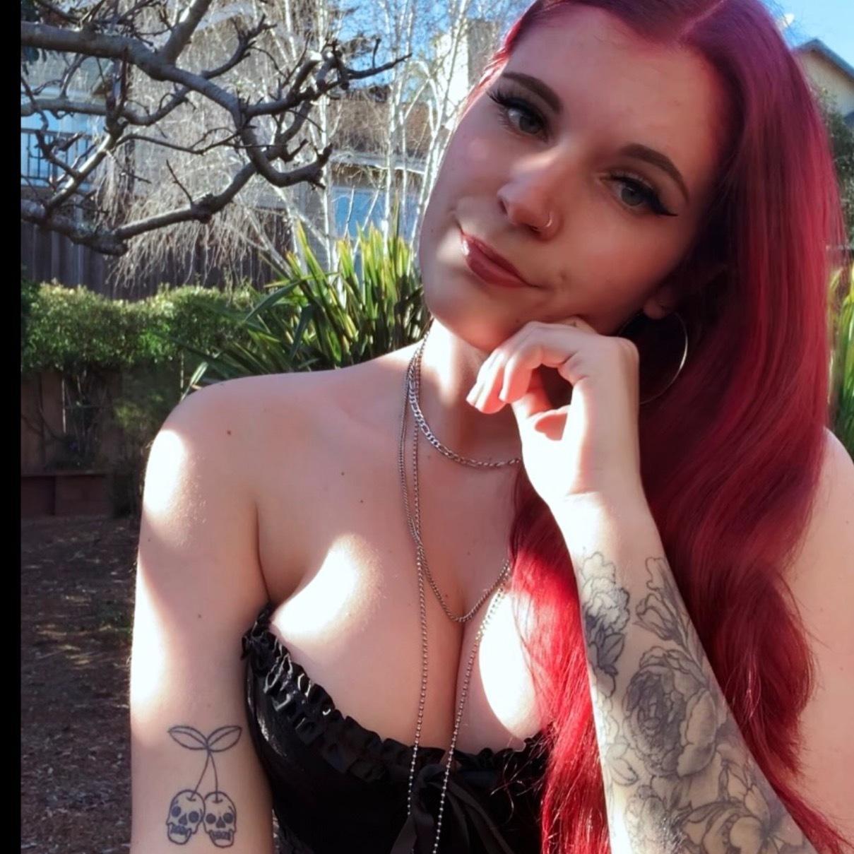 Liv 🥀 profile image