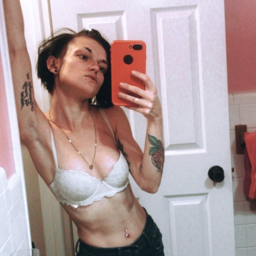 : *✧･ﾟ:* Princess Faye *:･ﾟ✧*: profile image