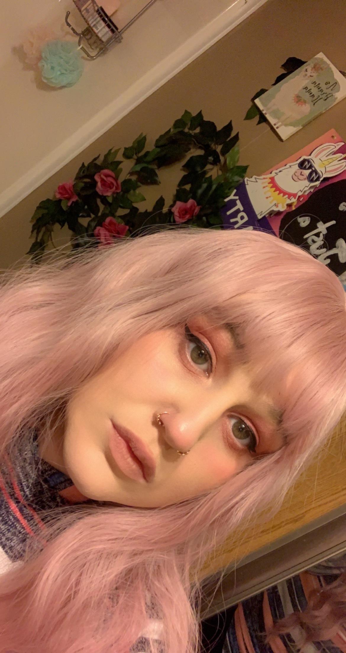 Luvlee😻 profile image