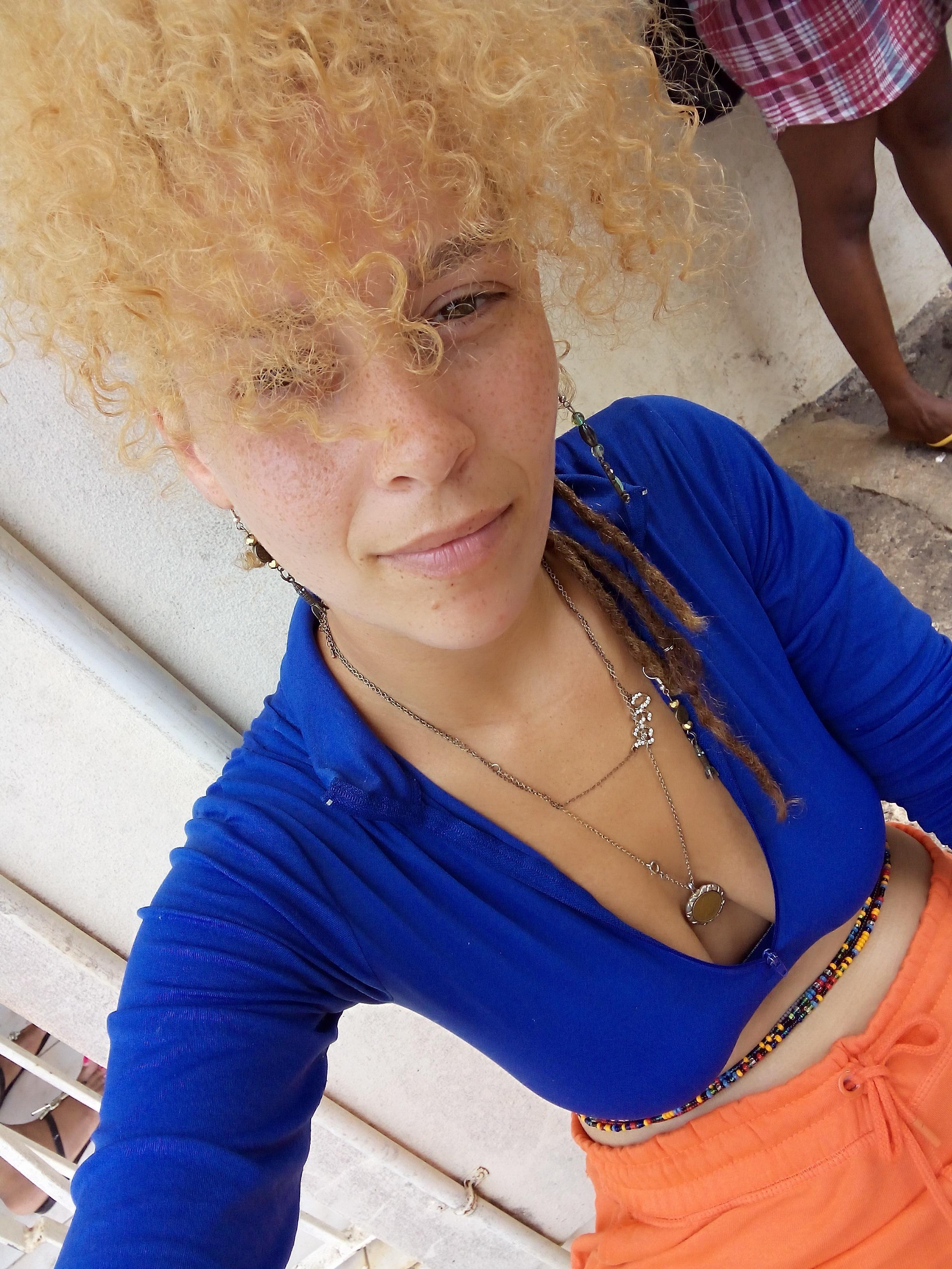 Rhamzie profile image