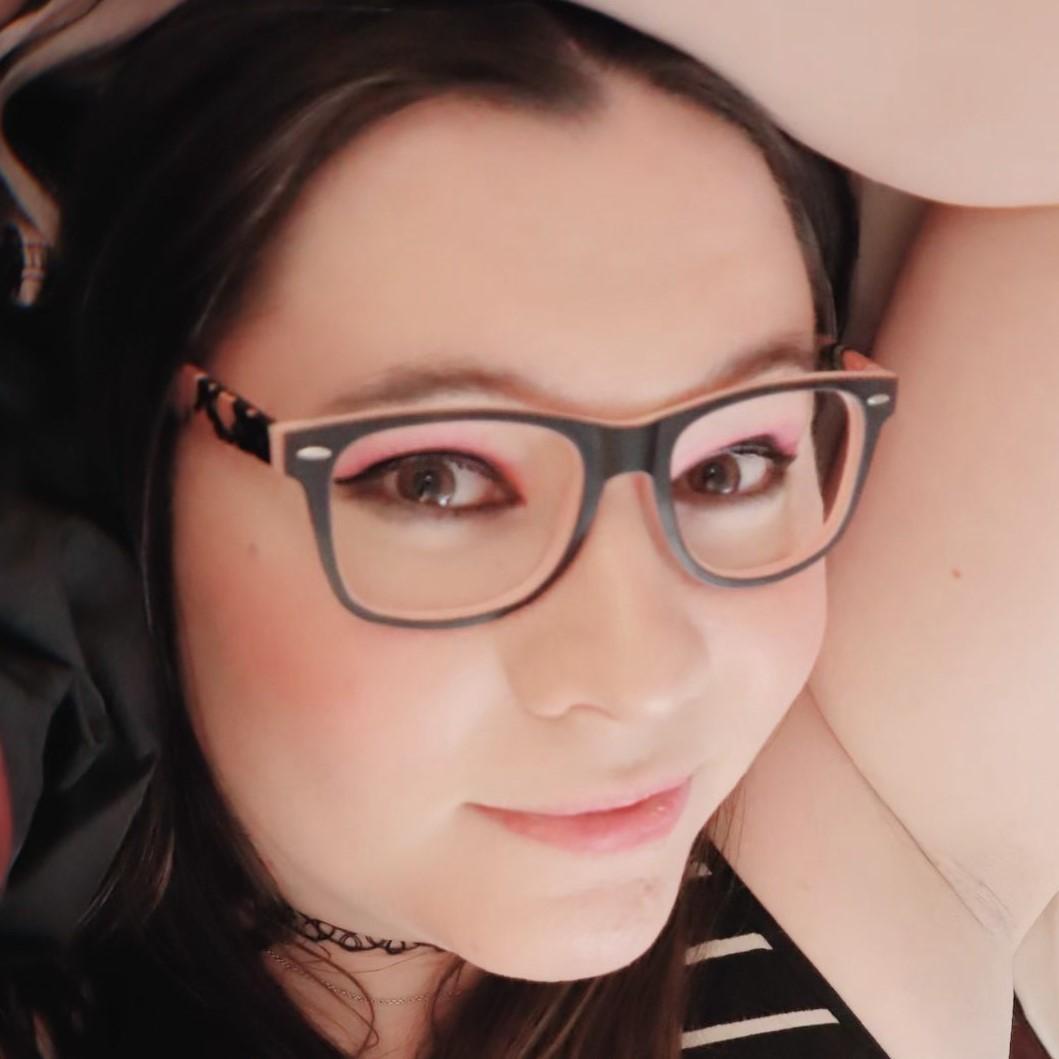 Vivi Rose profile image