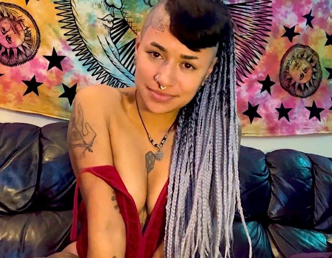 Goddess Lia✨ profile image