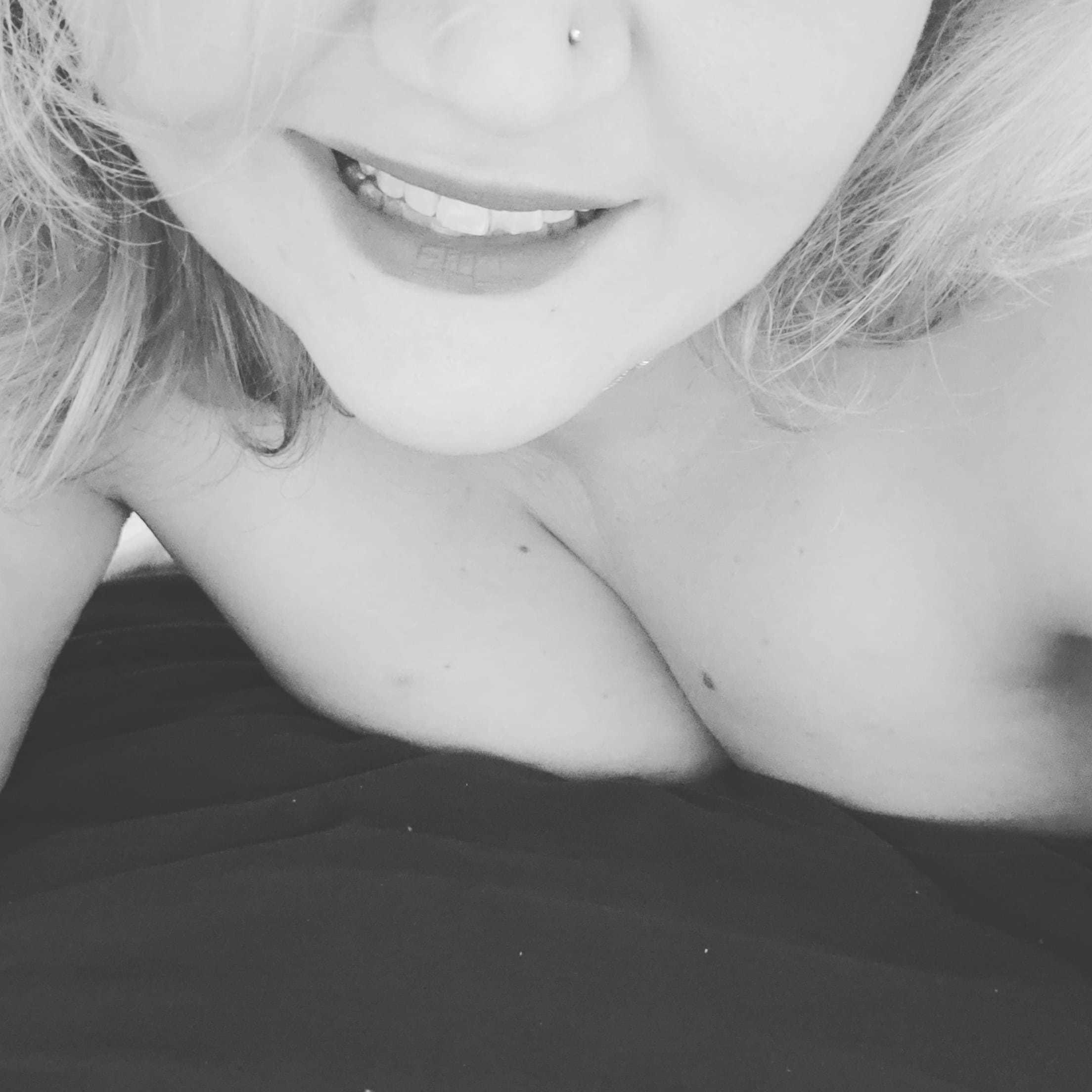 Faye❤😈 profile image