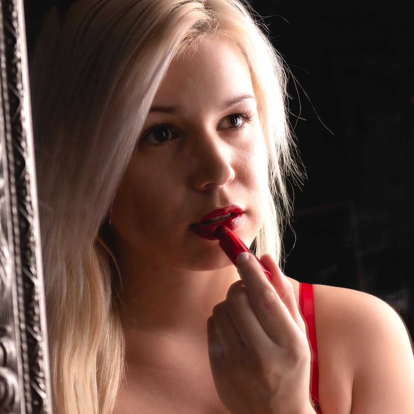 👱🏻‍♀️ Barbie VIP (Québec) profile image