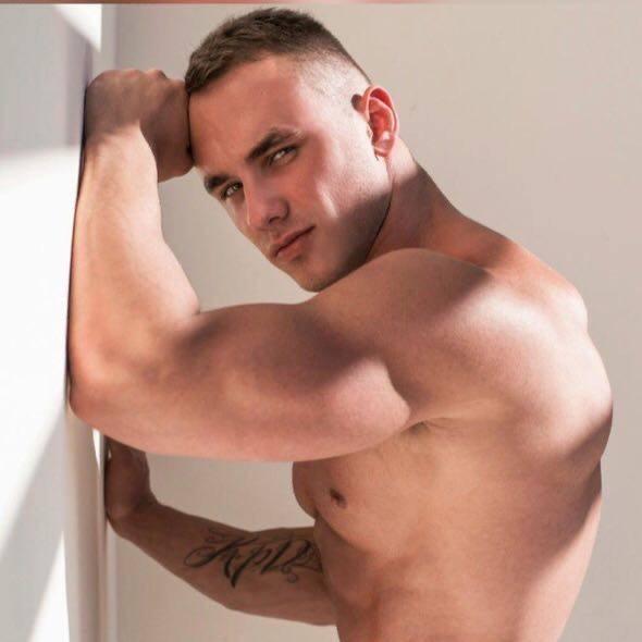 Diman_23_fitboy 🇺🇦 profile image