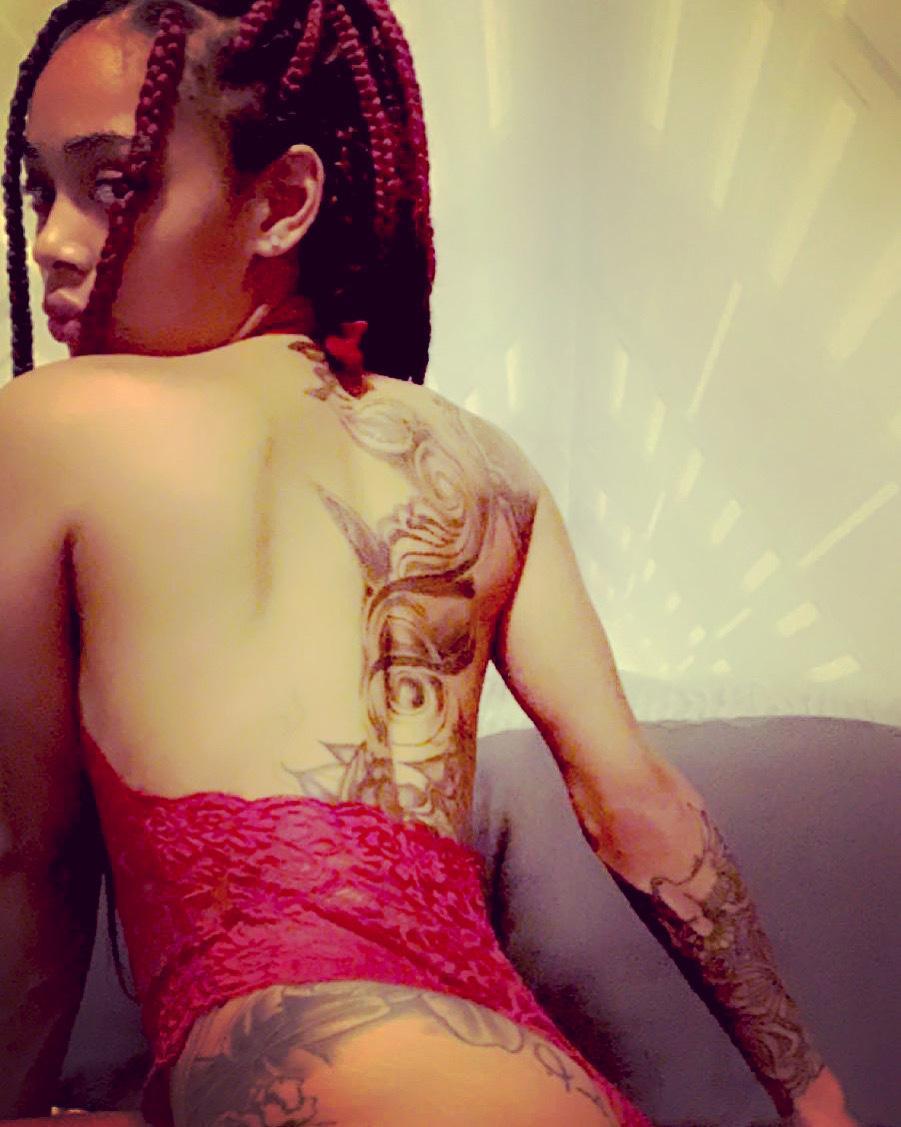 HoneyyBee profile image