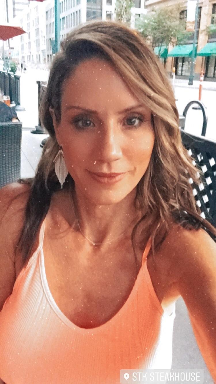 Nicole Suzanne profile image