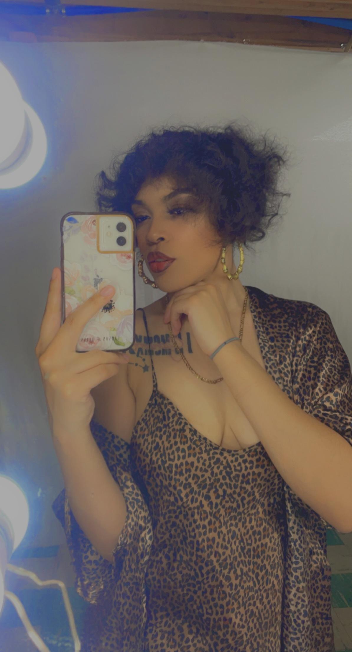 here to make your pockets hurt 💰💎 profile image