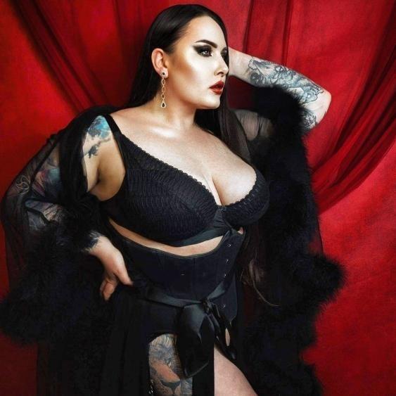 Mistress_Karino profile image