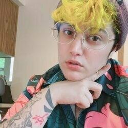 Alex✨ (they) 🇵🇸🇵🇸🇵🇸 profile image