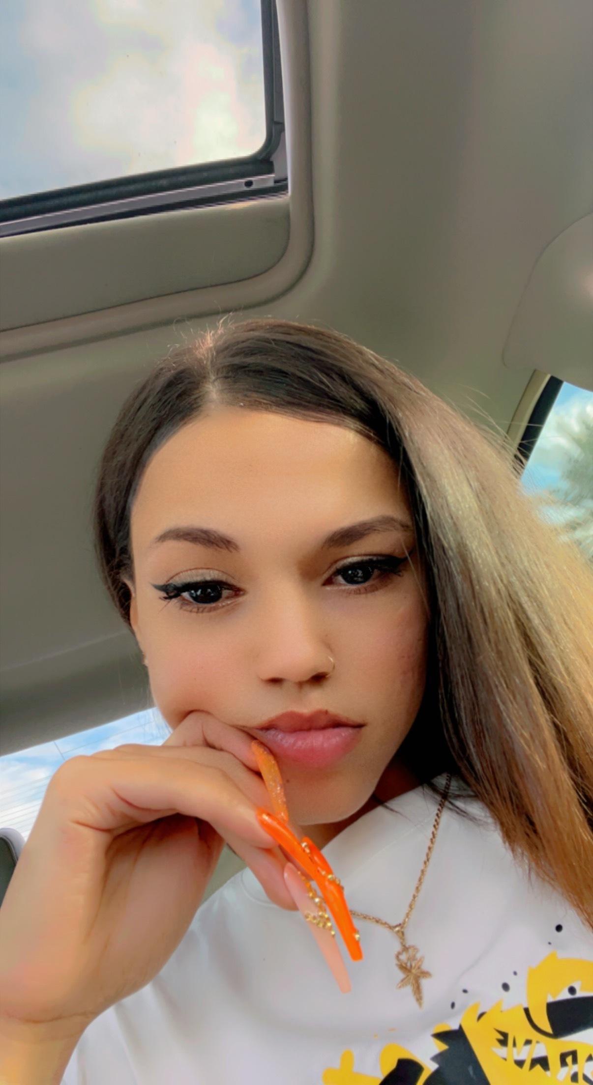 Petite Sex Dëmon 👄 profile image