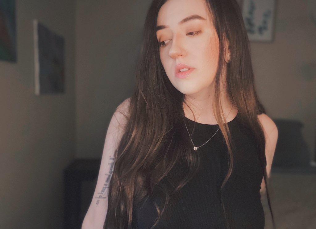 Goddess Amanda ☀️ profile image