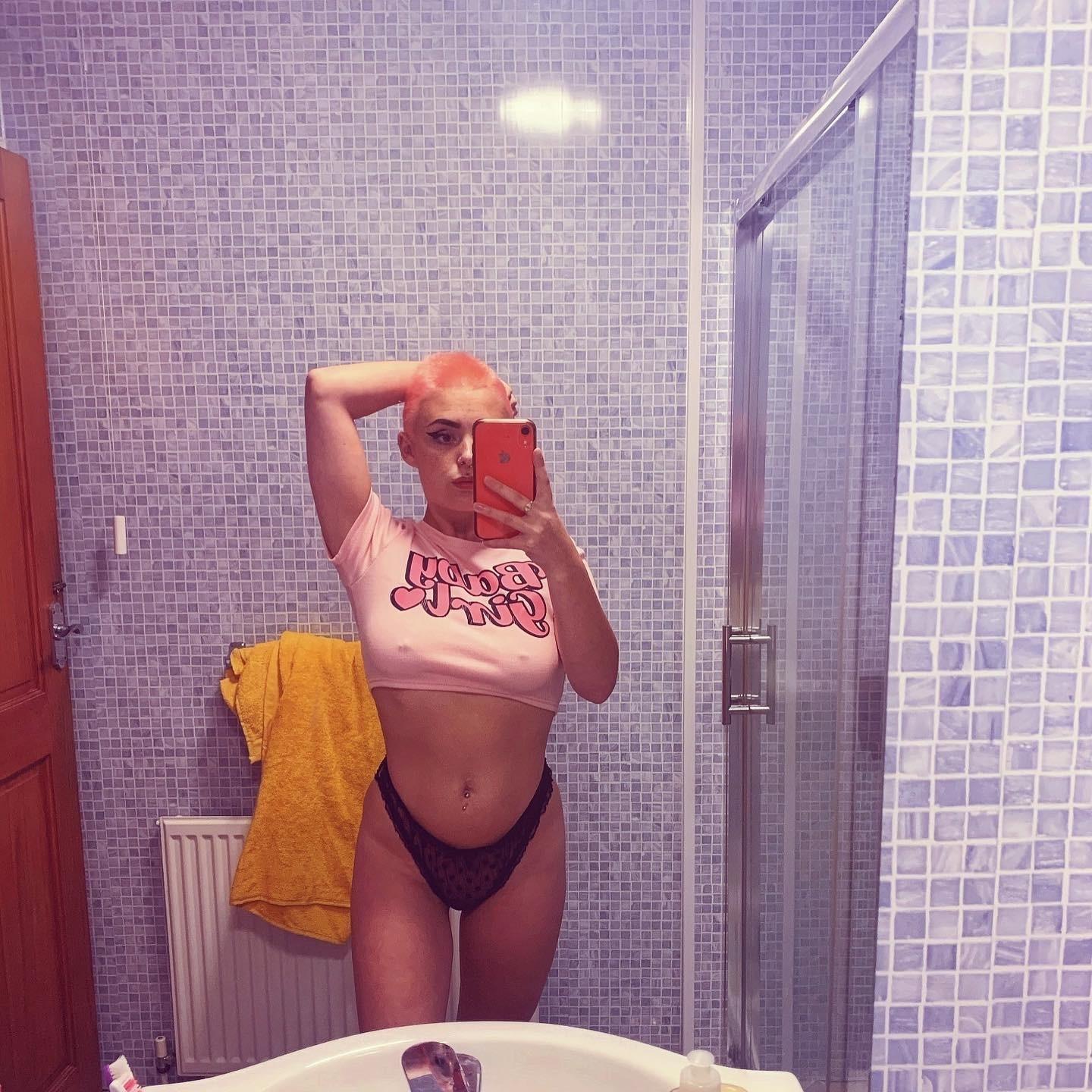 Call me baby profile image