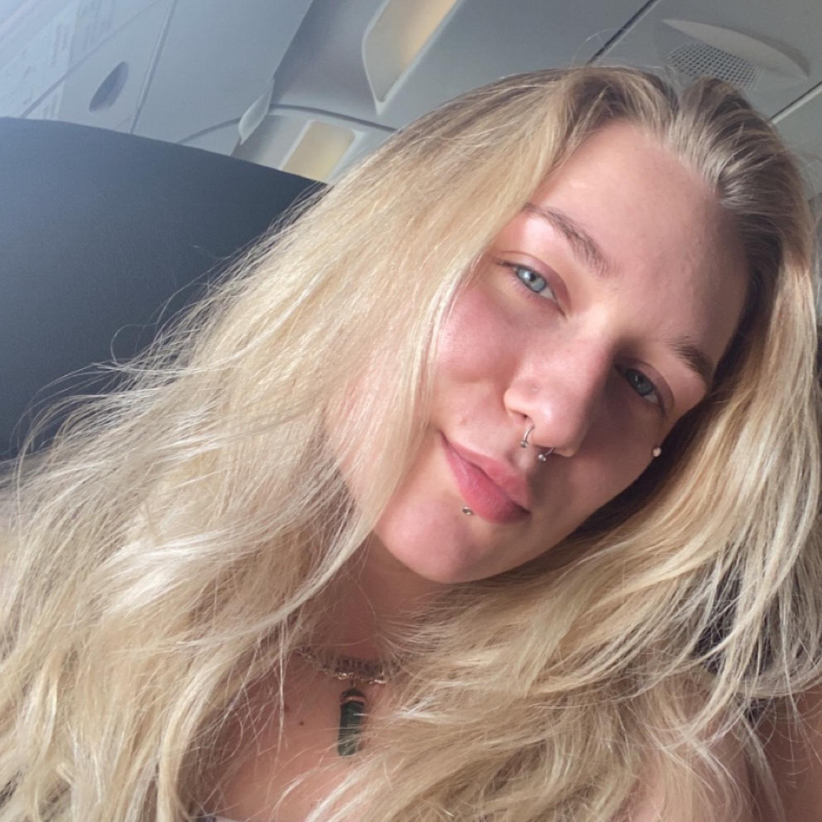 Ivyy Luxe ✨ profile image