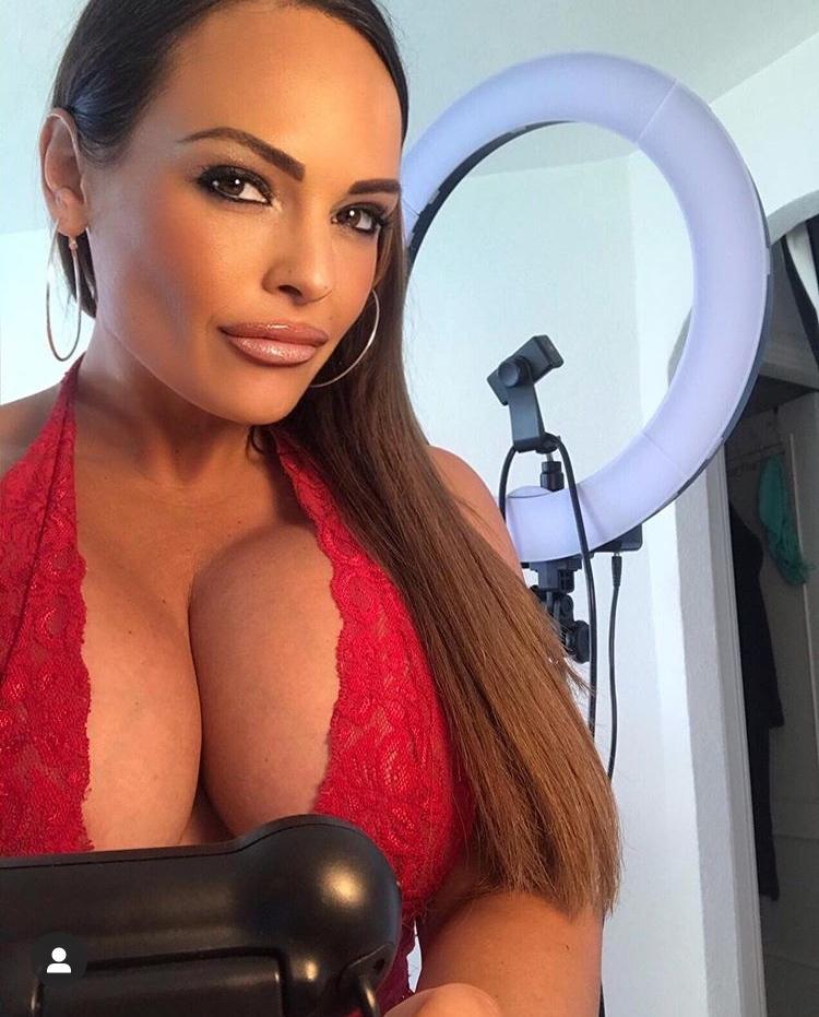 Holly Mcguire profile image