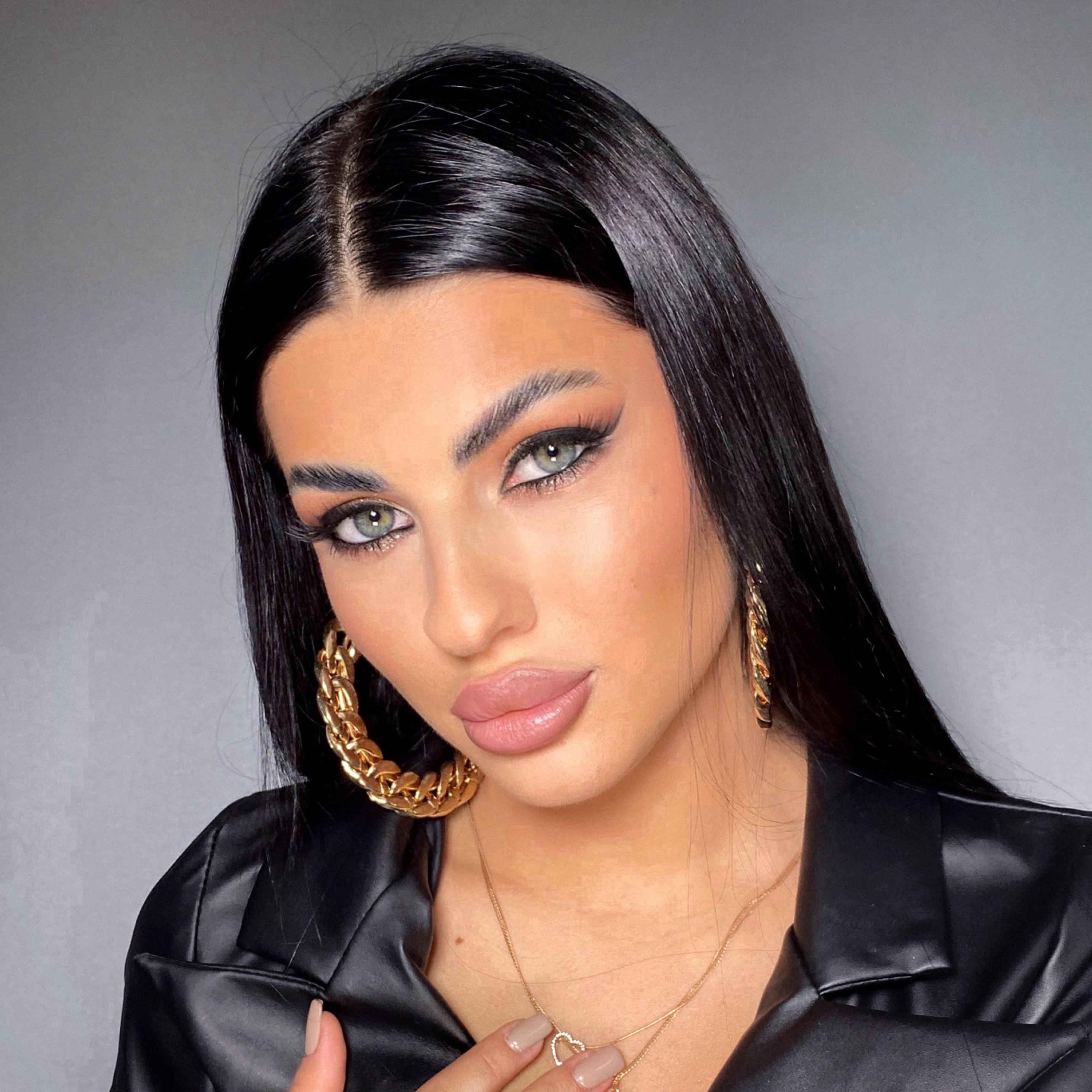 🅺 🅰 🅼 🅸 🅻 🅰 profile image