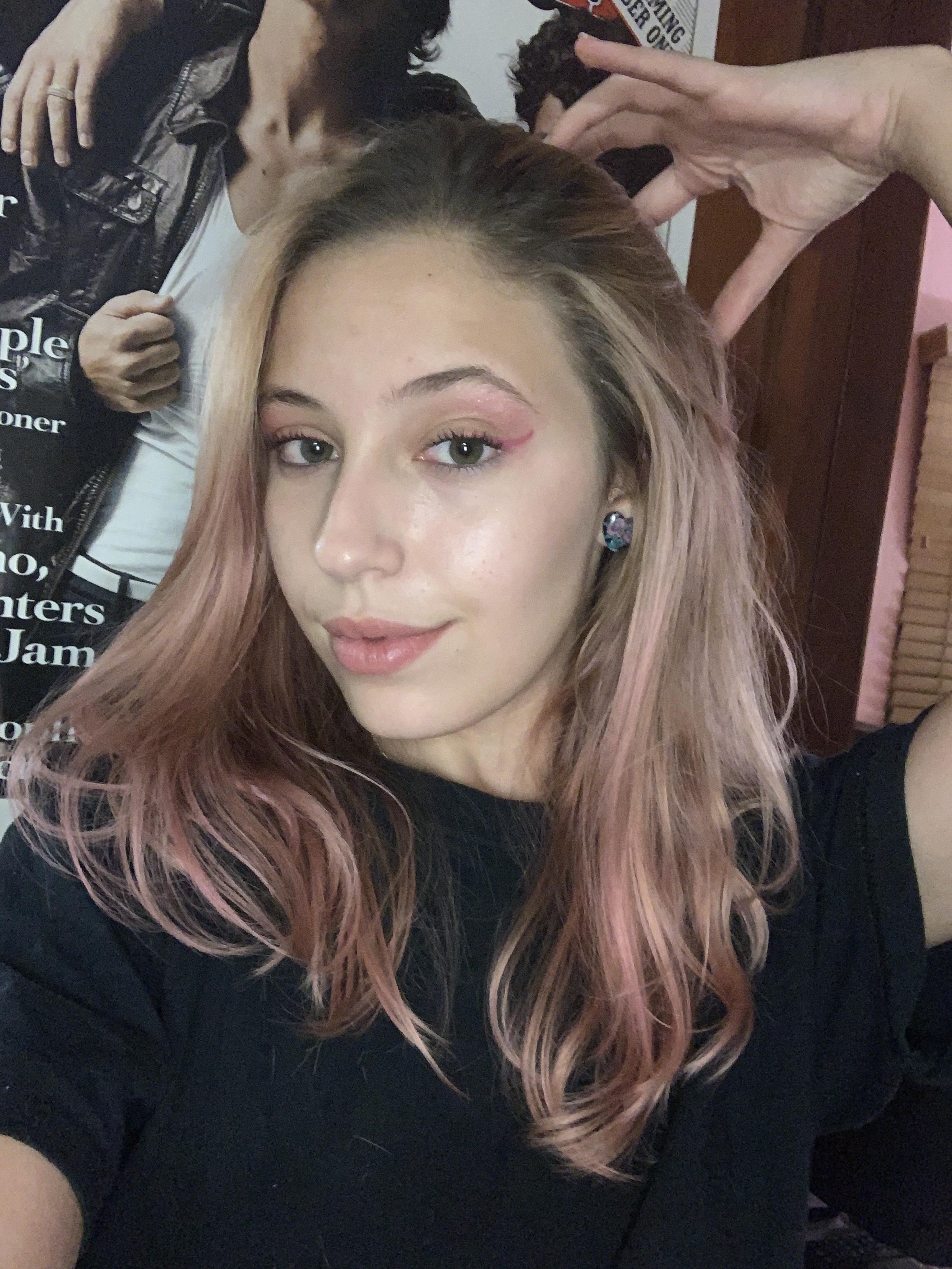 Edgy Baby profile image