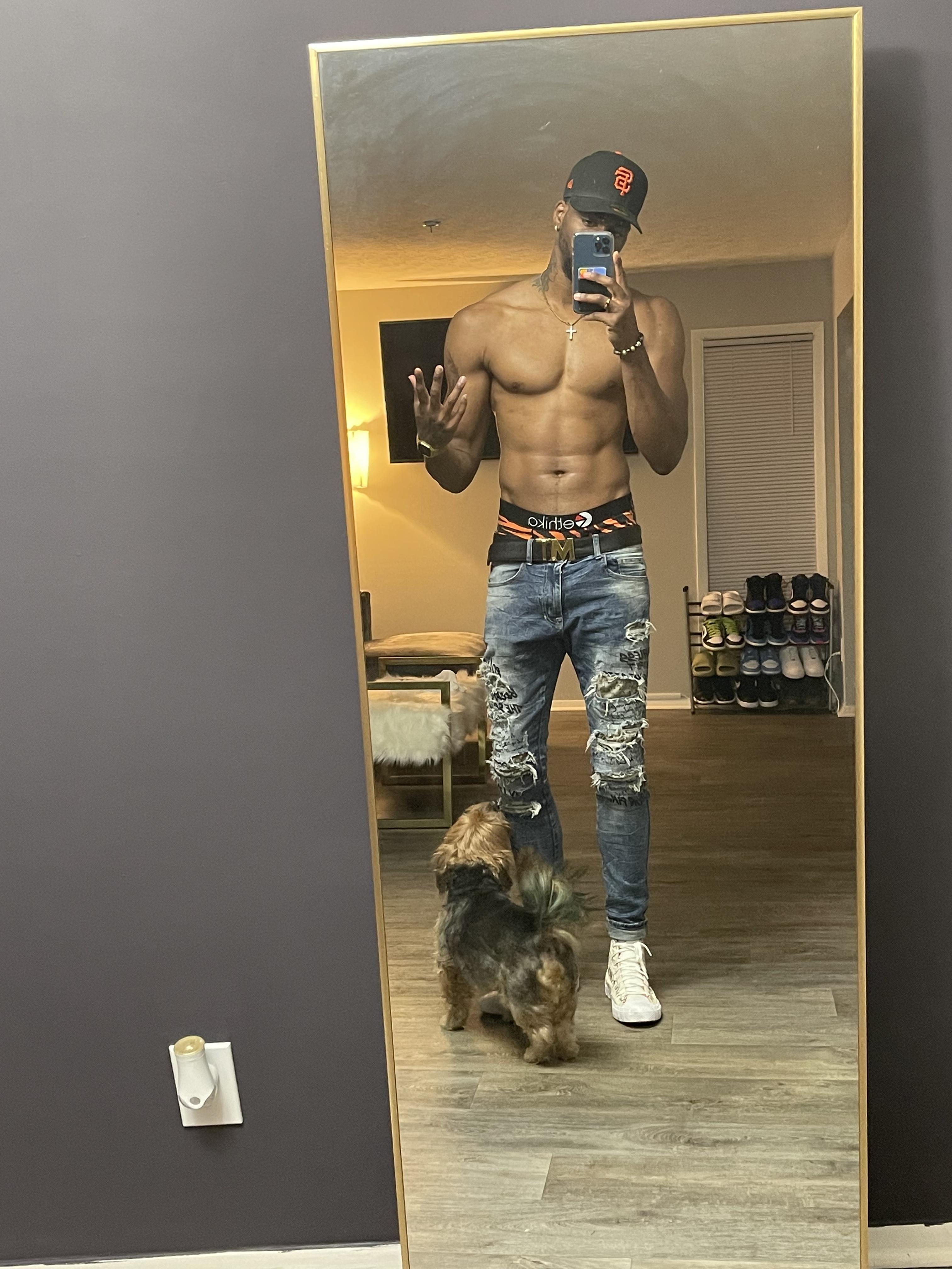 Alex Q Milton profile image